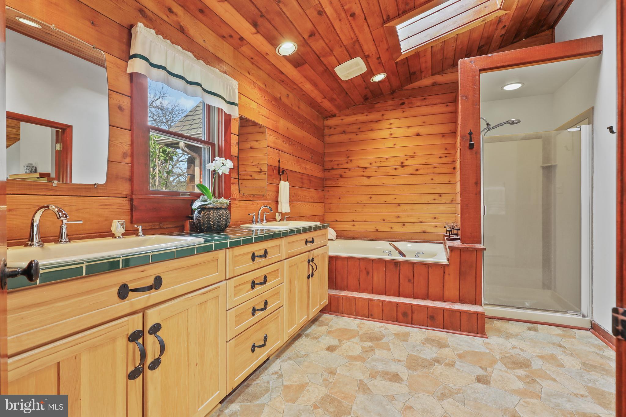 HUNT VALLEY - Residential