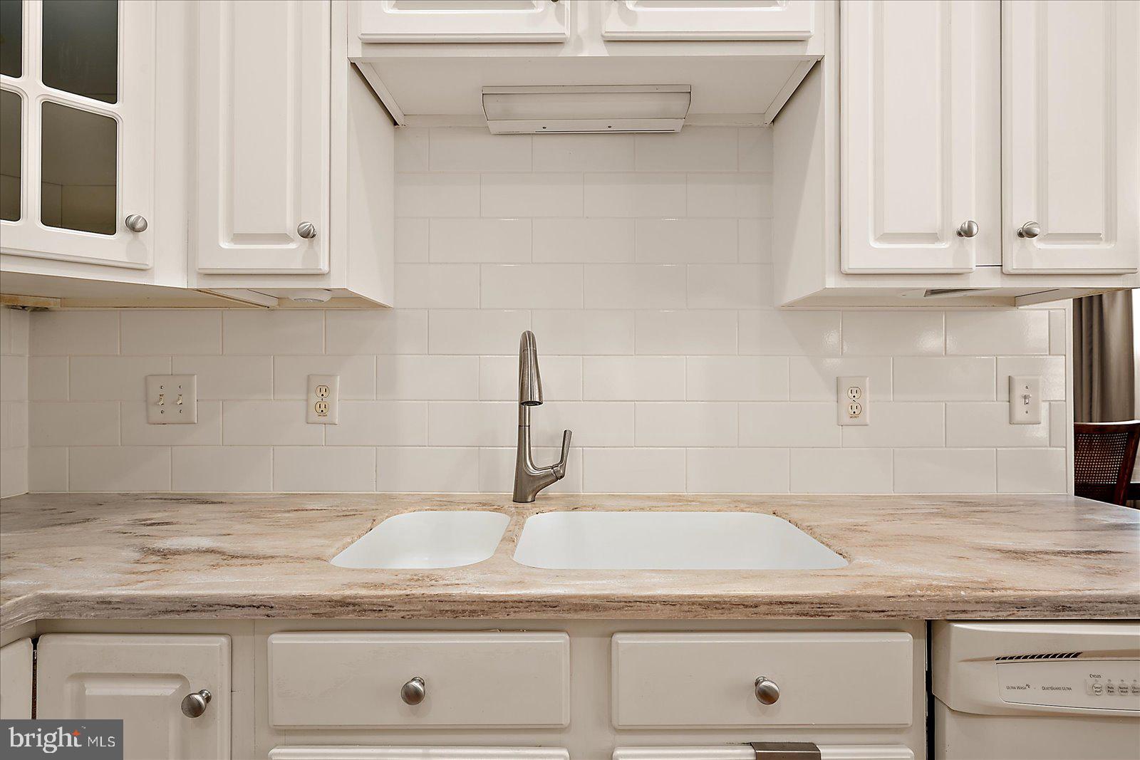 OCEAN PINES - THE PARKE - Residential