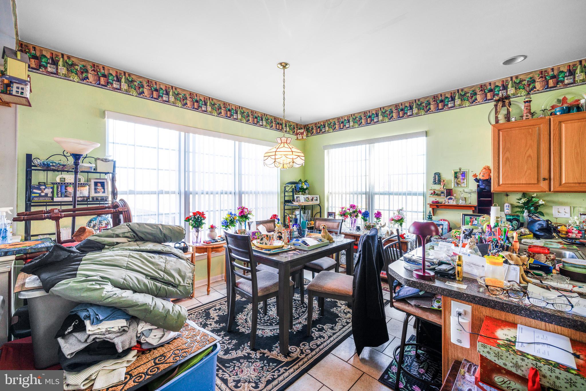 LAKESHORE VILLAGE - Residential