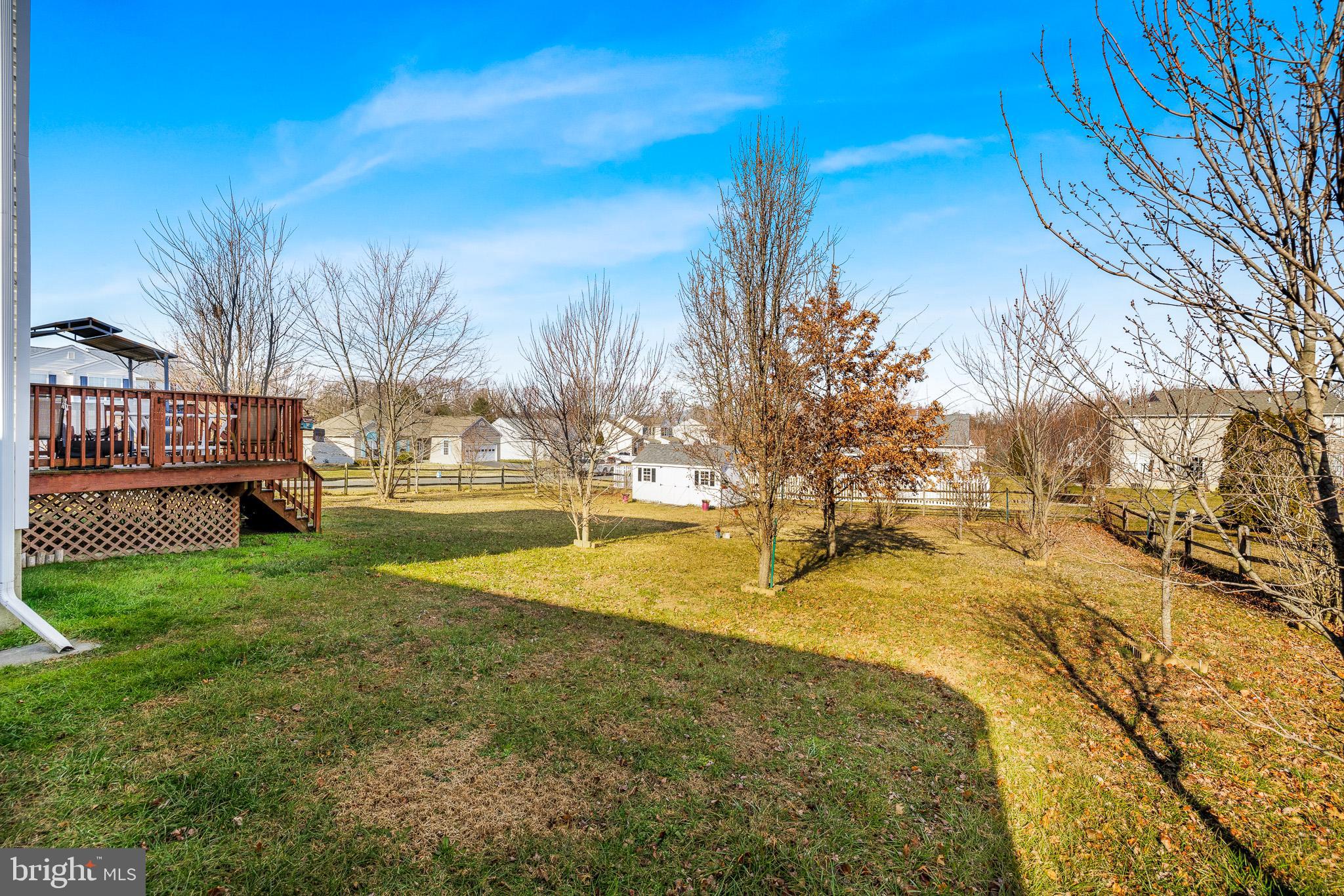 LAKESHORE VILLAGE - Residential