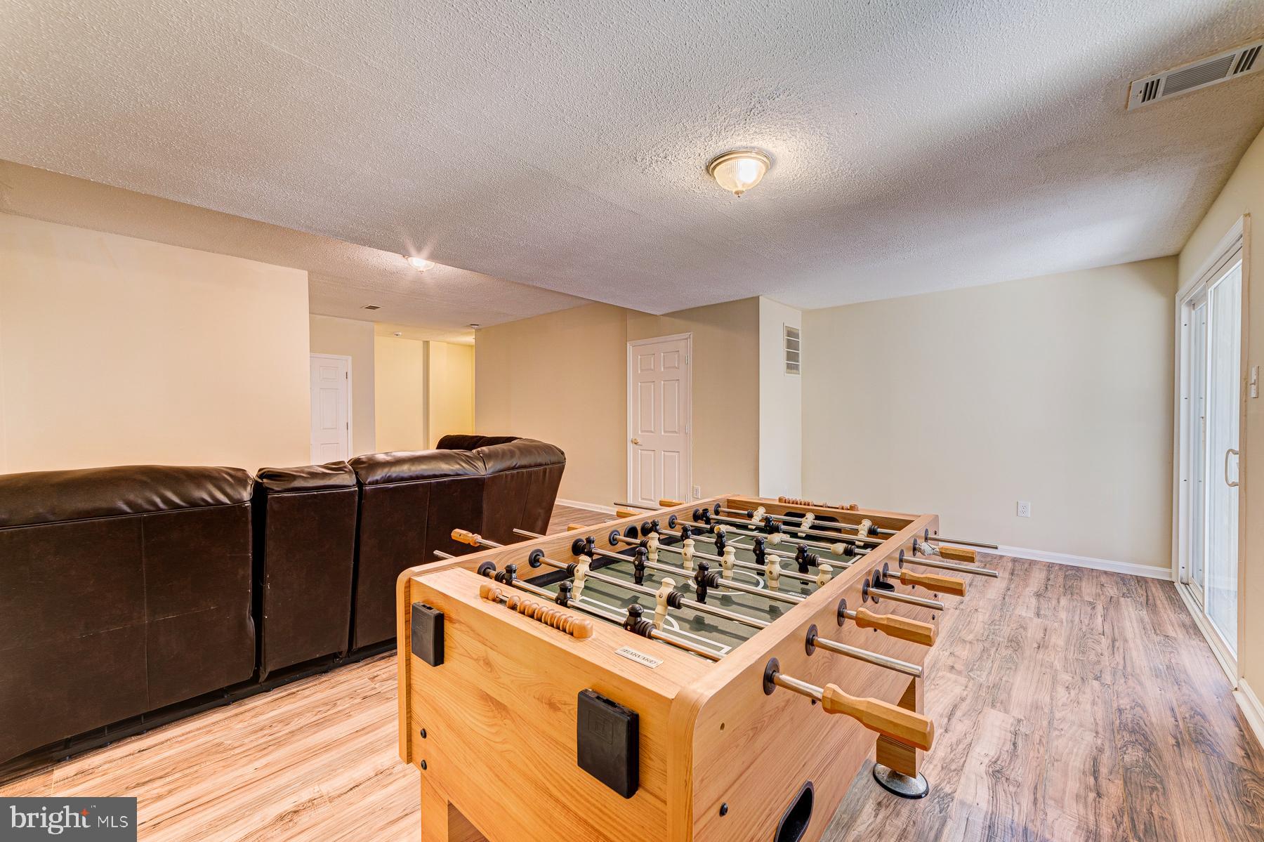 TOWNS OF FOREST HILLS - Residential