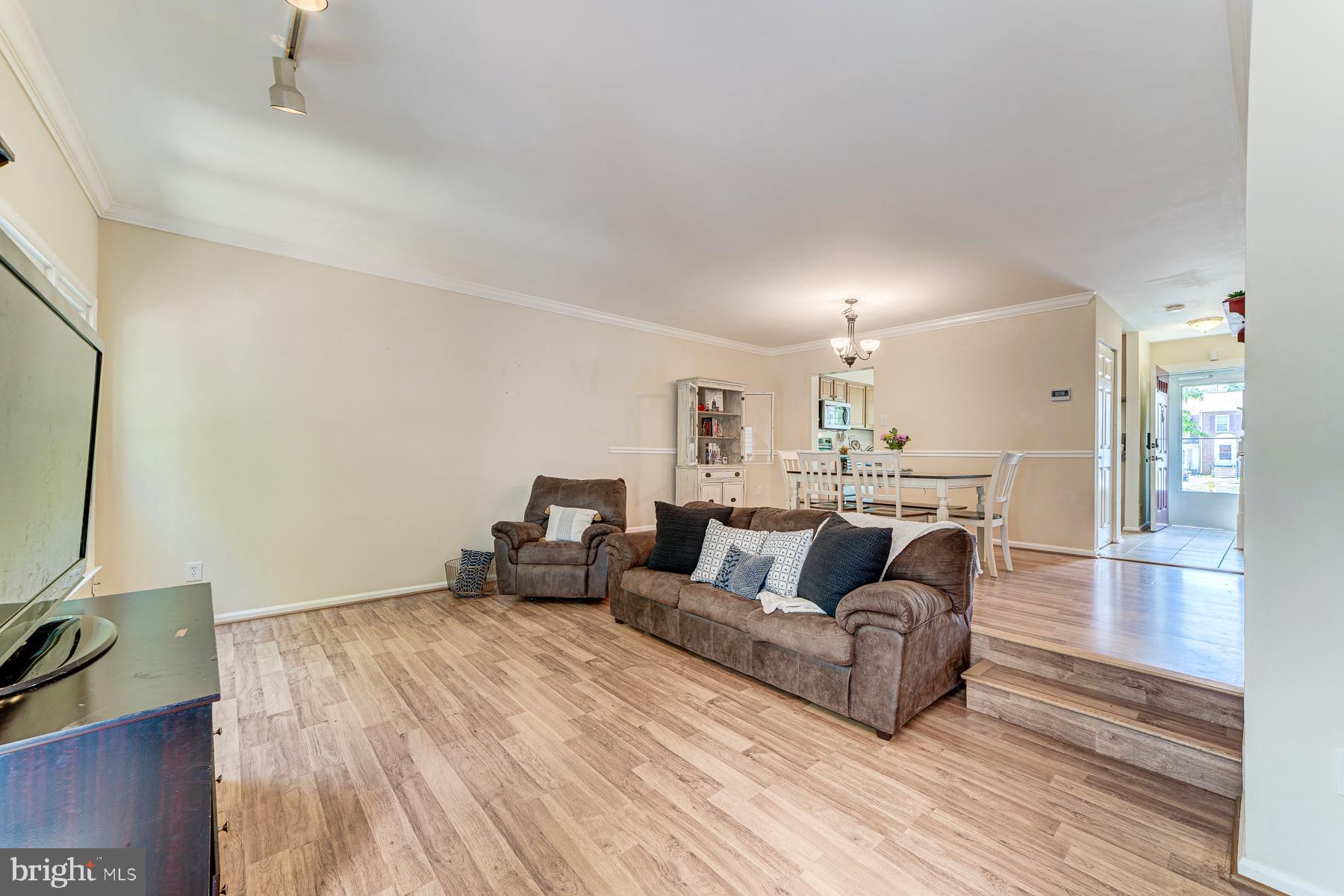 TOWNS OF FOREST HILLS - Residential