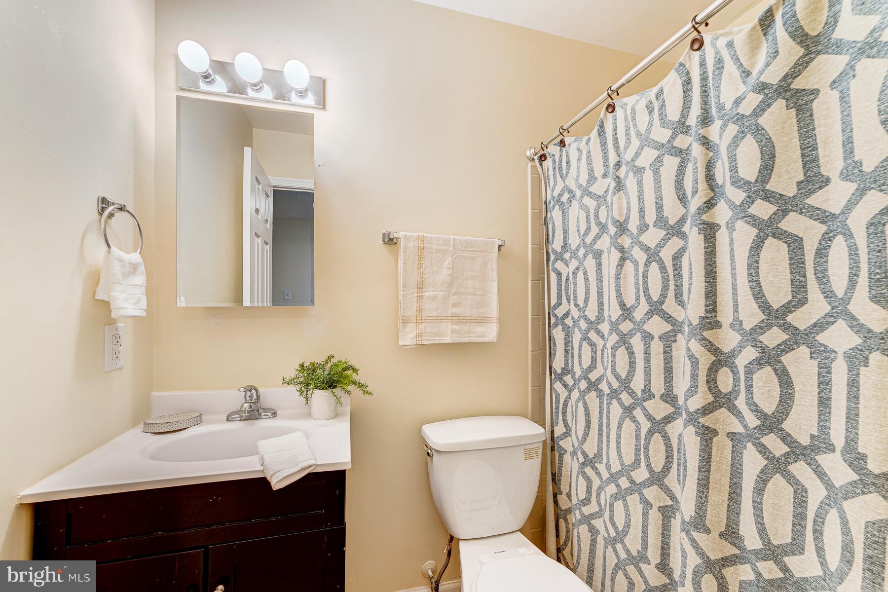 TOWNS OF FOREST HILLS - Residential