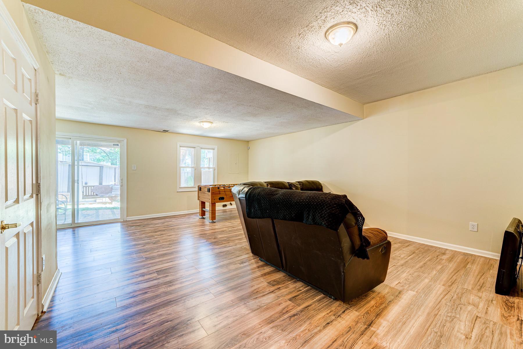 TOWNS OF FOREST HILLS - Residential