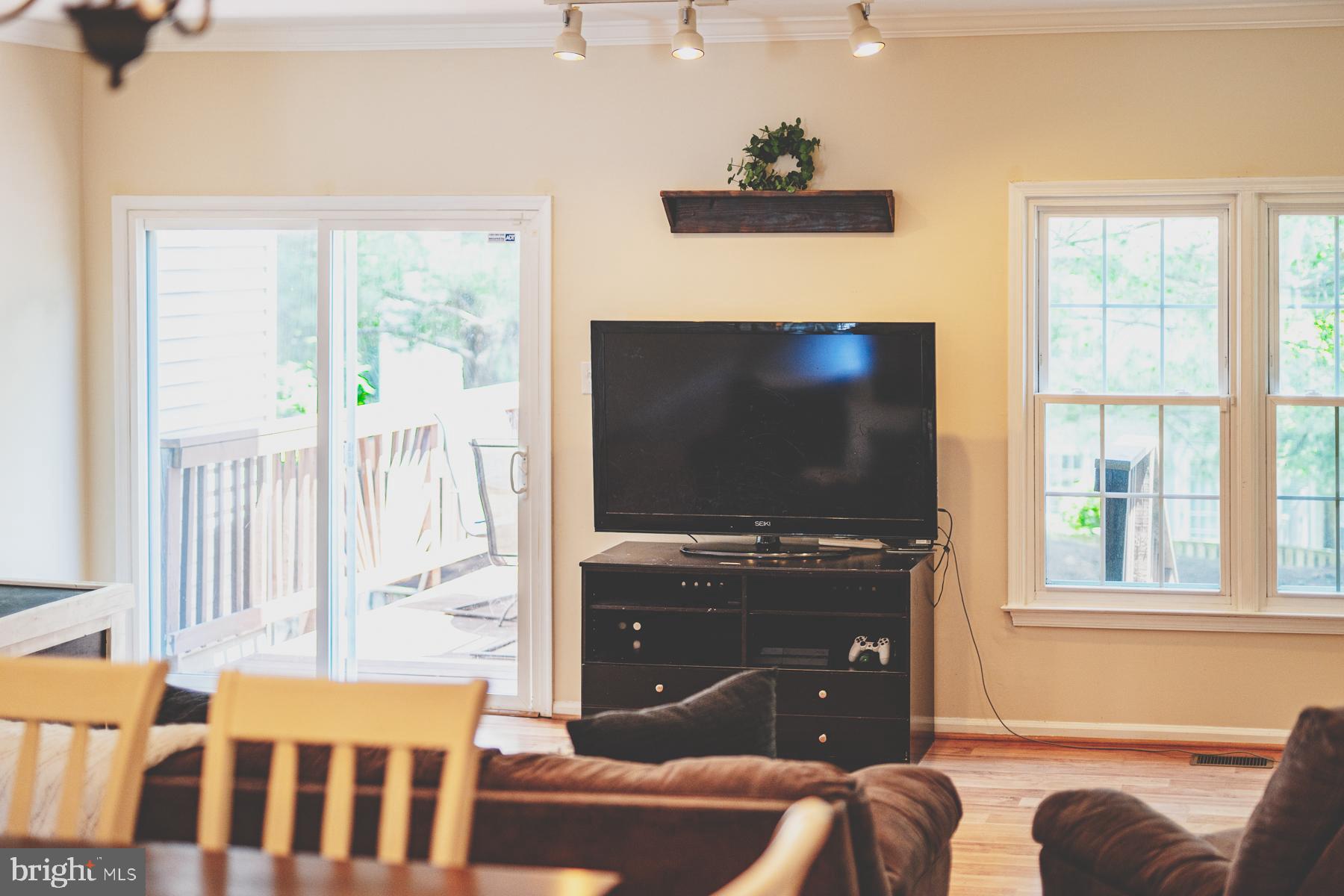 TOWNS OF FOREST HILLS - Residential