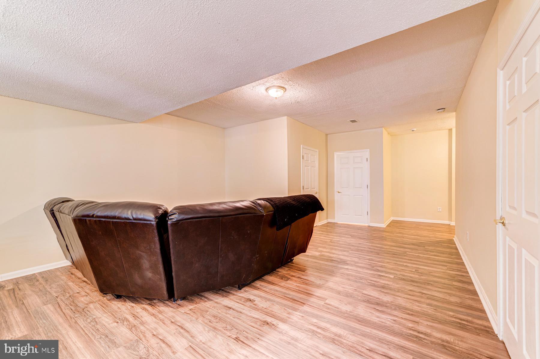 TOWNS OF FOREST HILLS - Residential