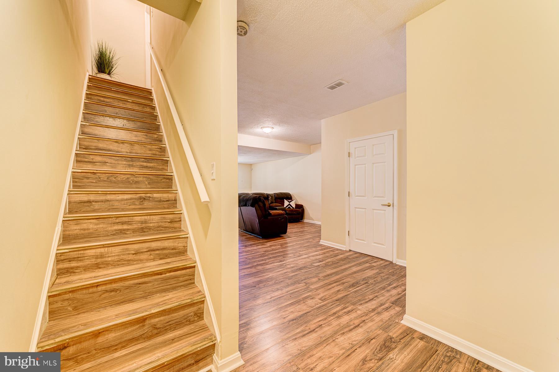 TOWNS OF FOREST HILLS - Residential