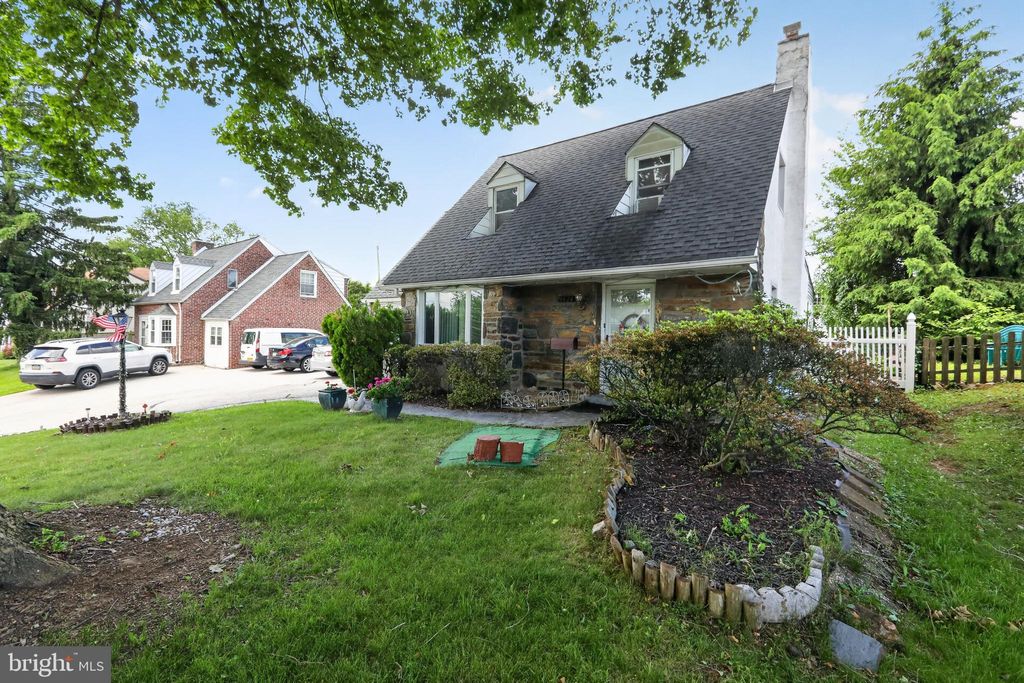 Photo of 1424 Burmont Road, HAVERTOWN, PA 19083 (MLS # PADE2116498)