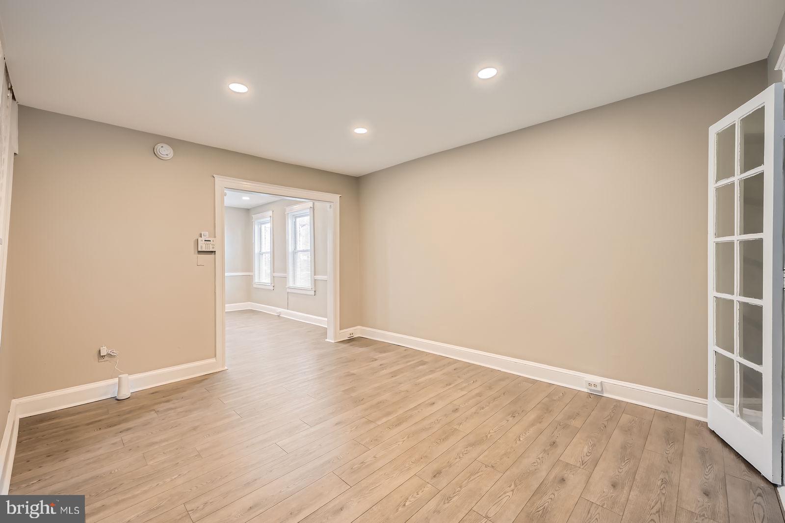 REISTERSTOWN STATION - Residential Lease