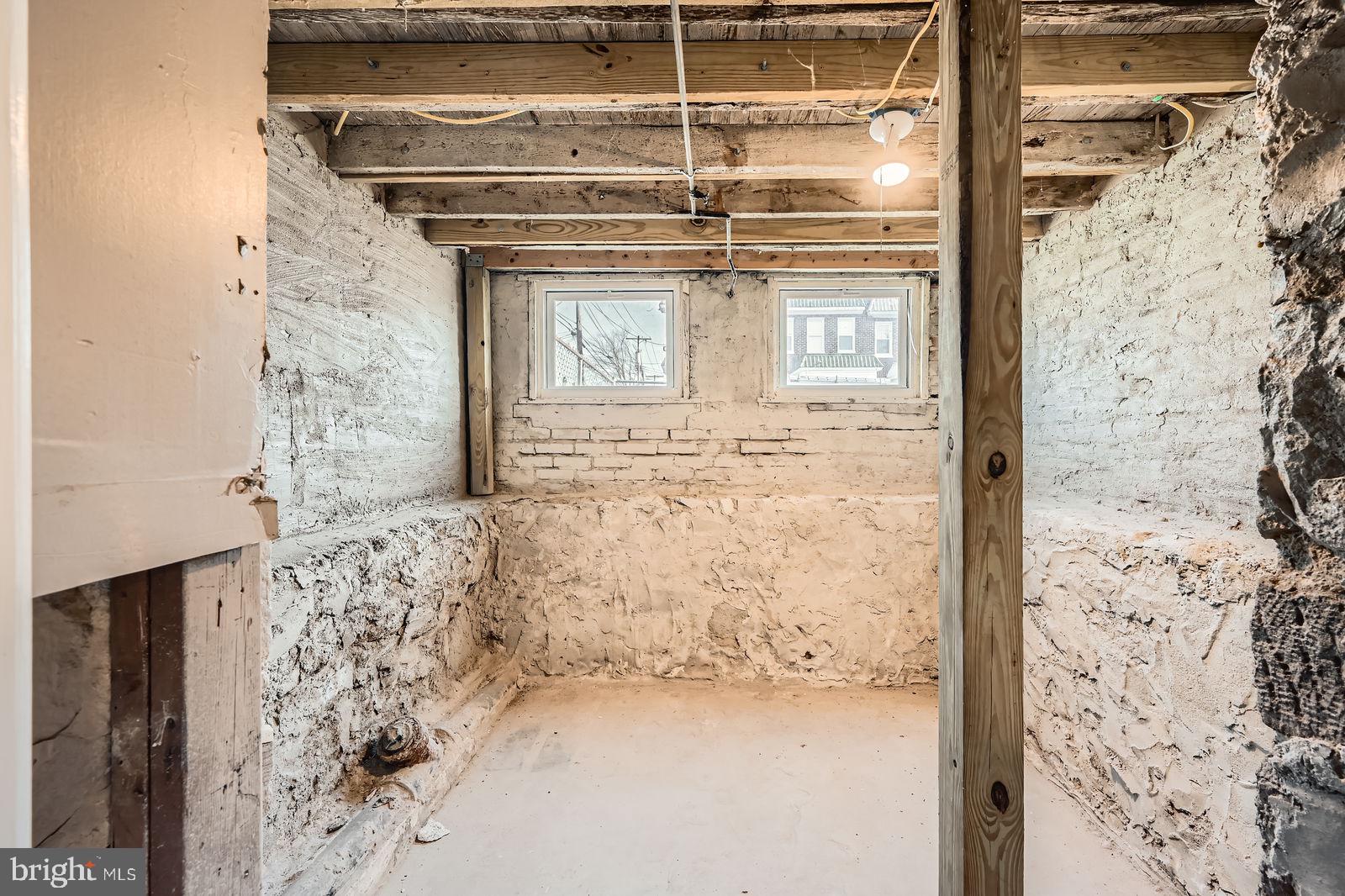 REISTERSTOWN STATION - Residential Lease