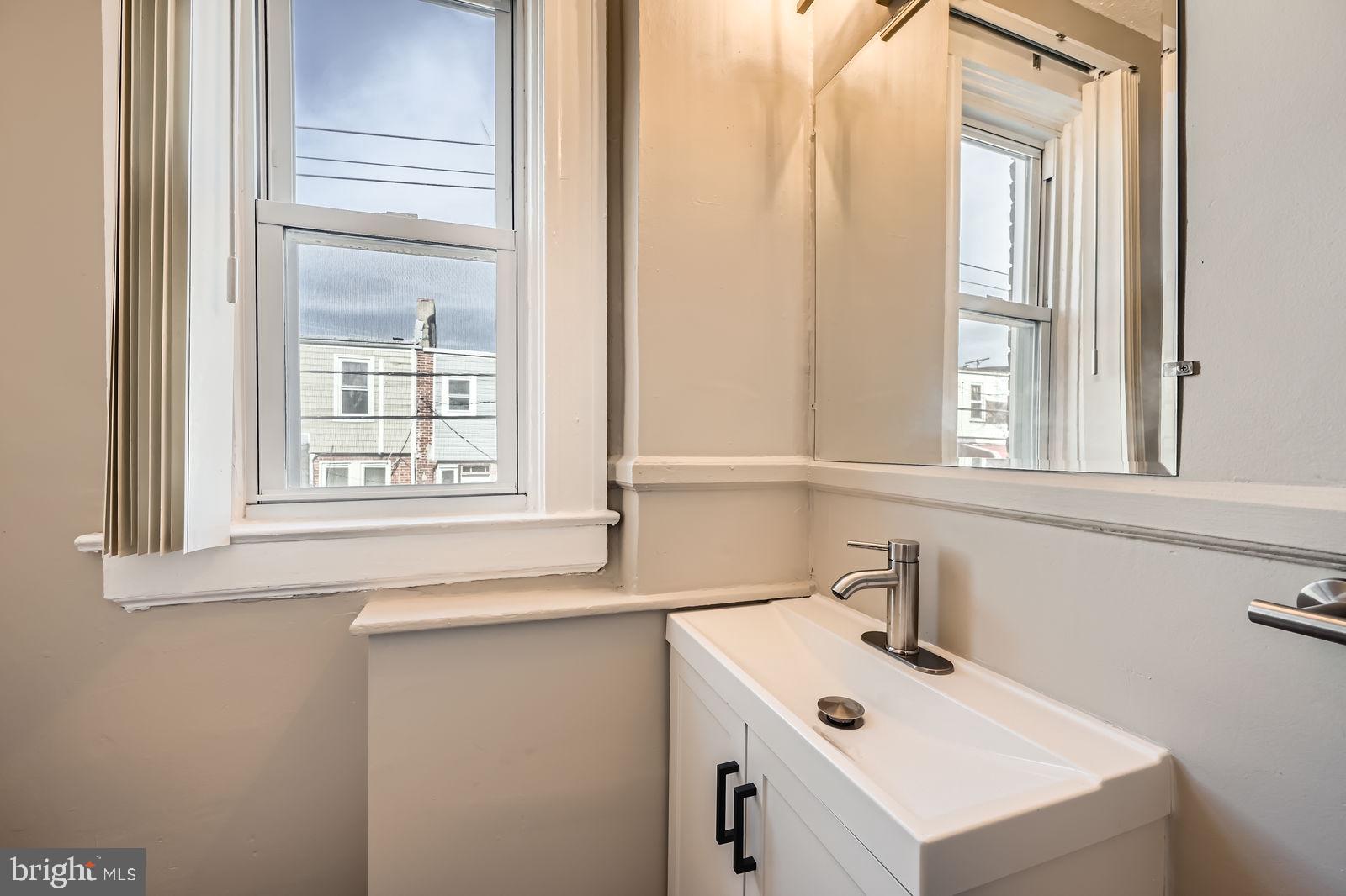 REISTERSTOWN STATION - Residential Lease