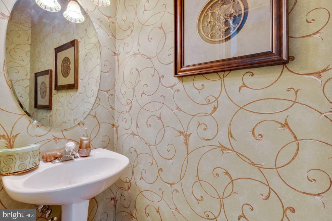 WOODMORE SOUTH - Residential