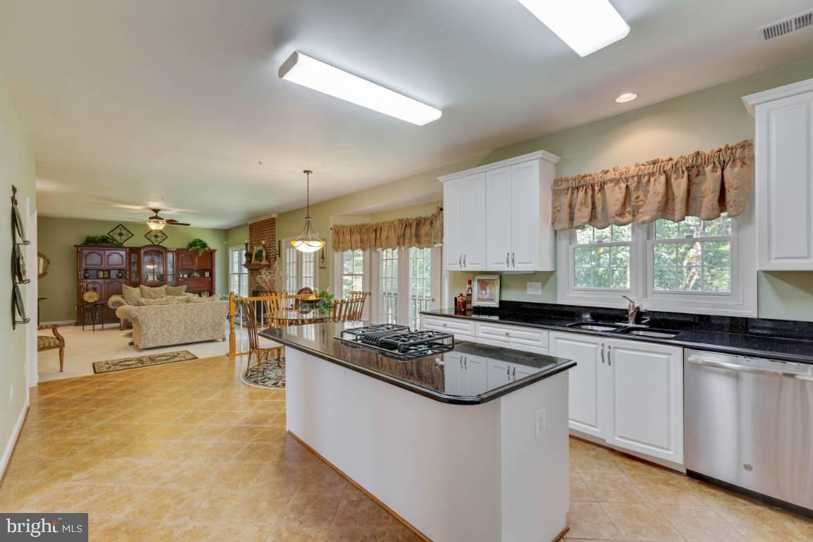 WOODMORE SOUTH - Residential