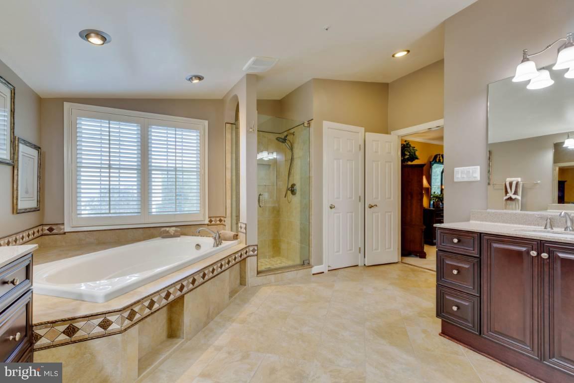 WOODMORE SOUTH - Residential