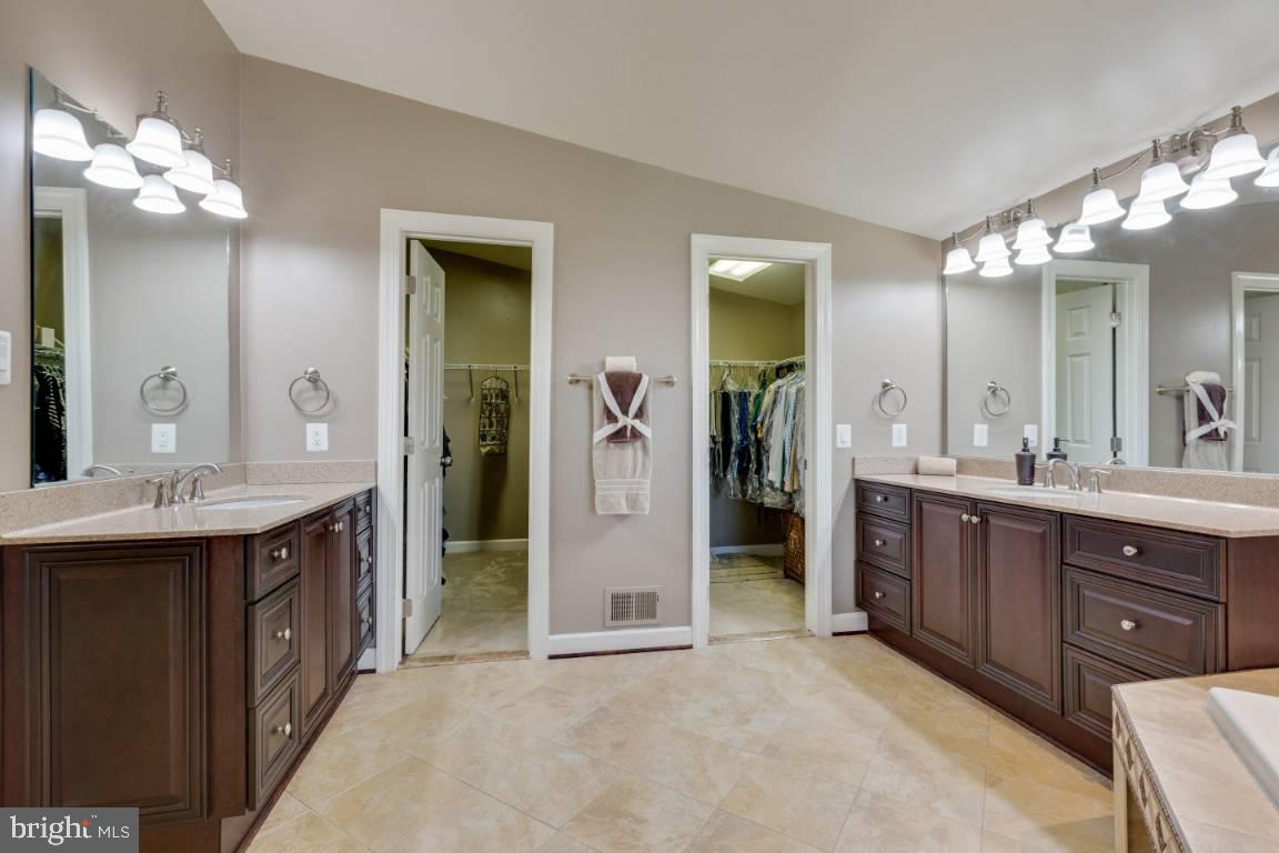 WOODMORE SOUTH - Residential