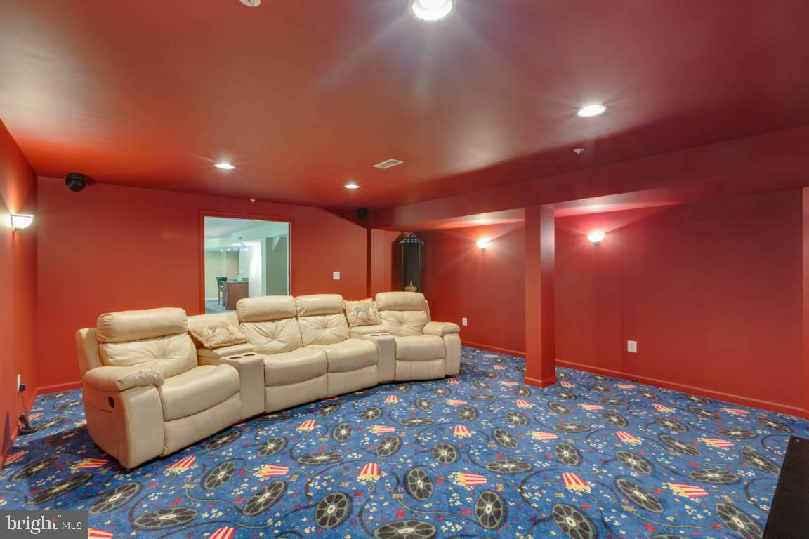 WOODMORE SOUTH - Residential