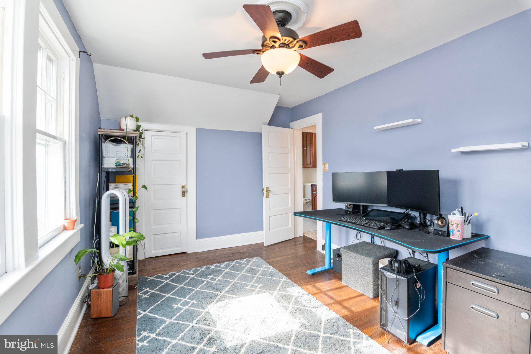 COLONIAL COURT - Residential