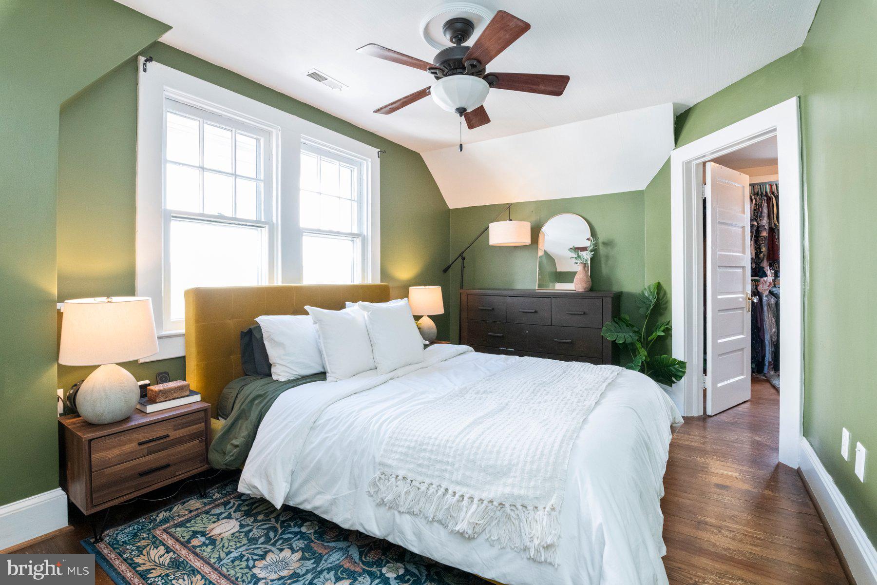 COLONIAL COURT - Residential