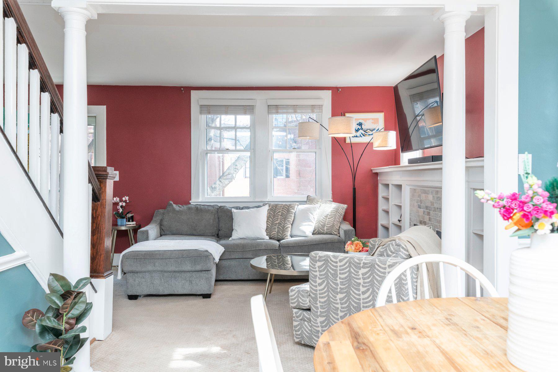 COLONIAL COURT - Residential