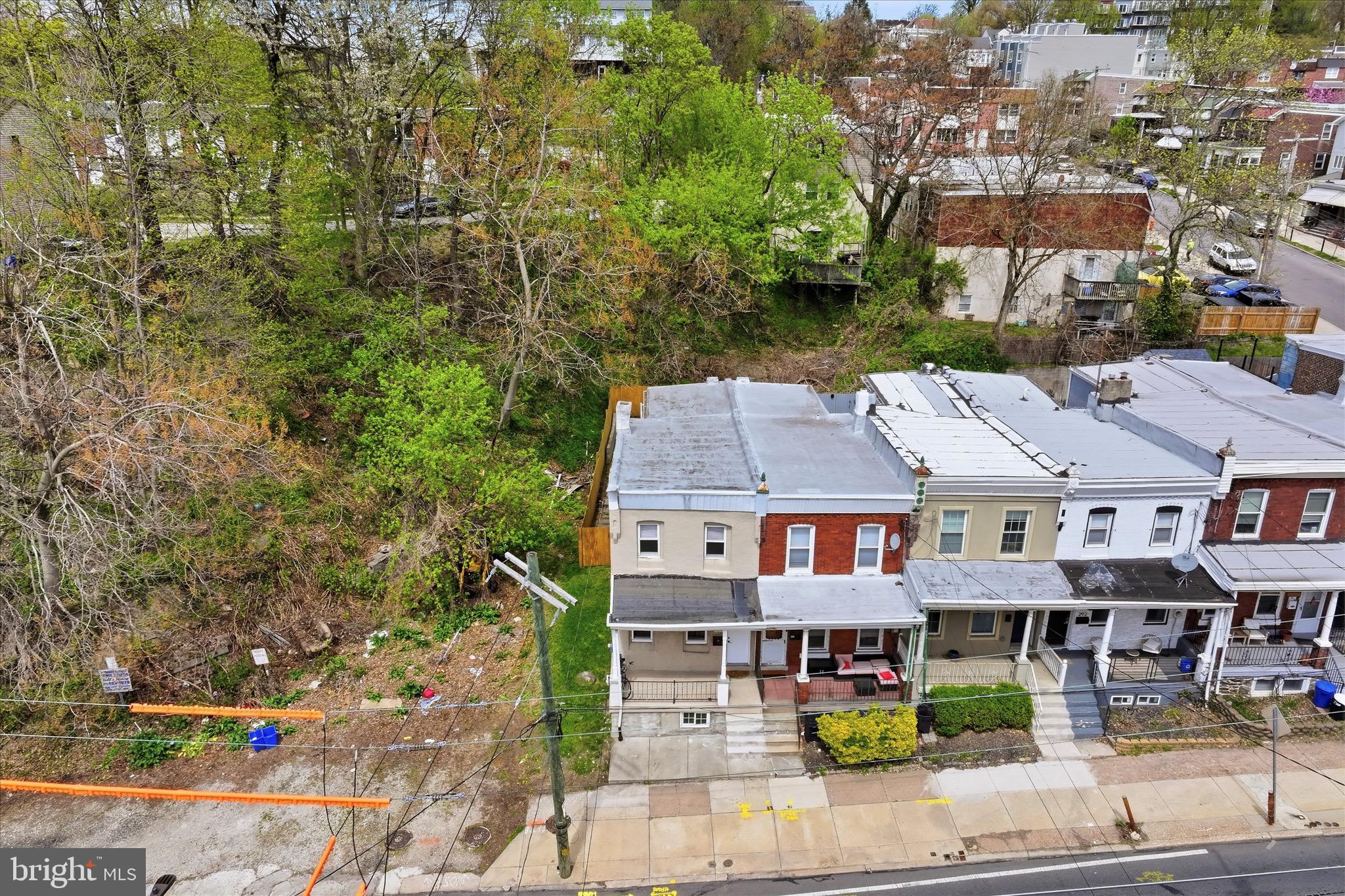 ROXBOROUGH - Residential