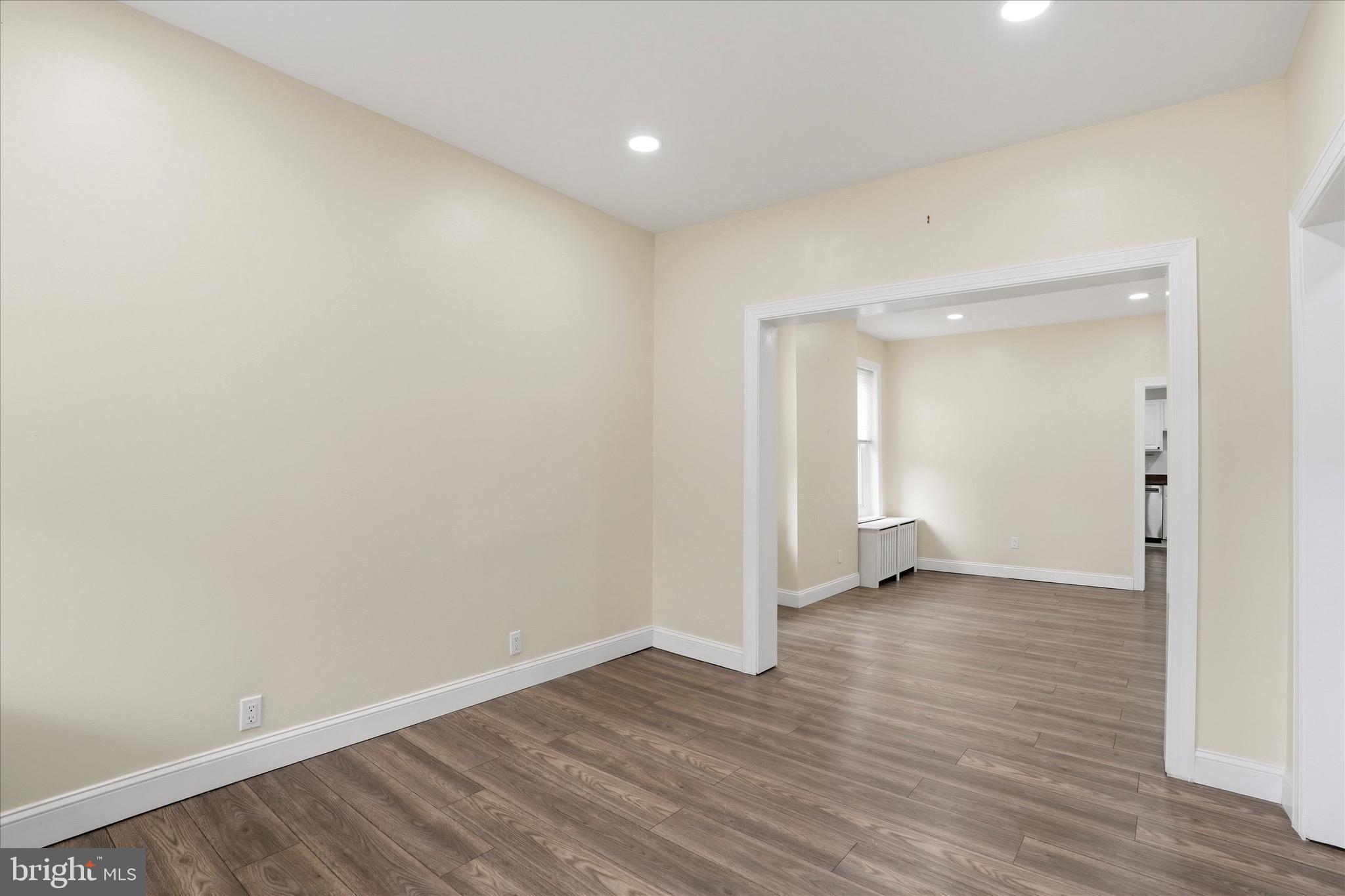 ROXBOROUGH - Residential