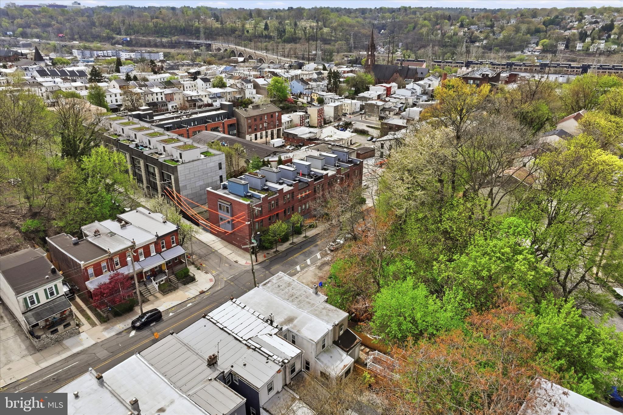 ROXBOROUGH - Residential