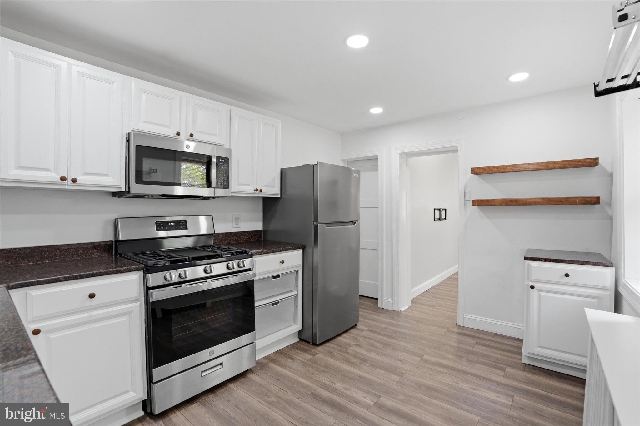 ROXBOROUGH - Residential