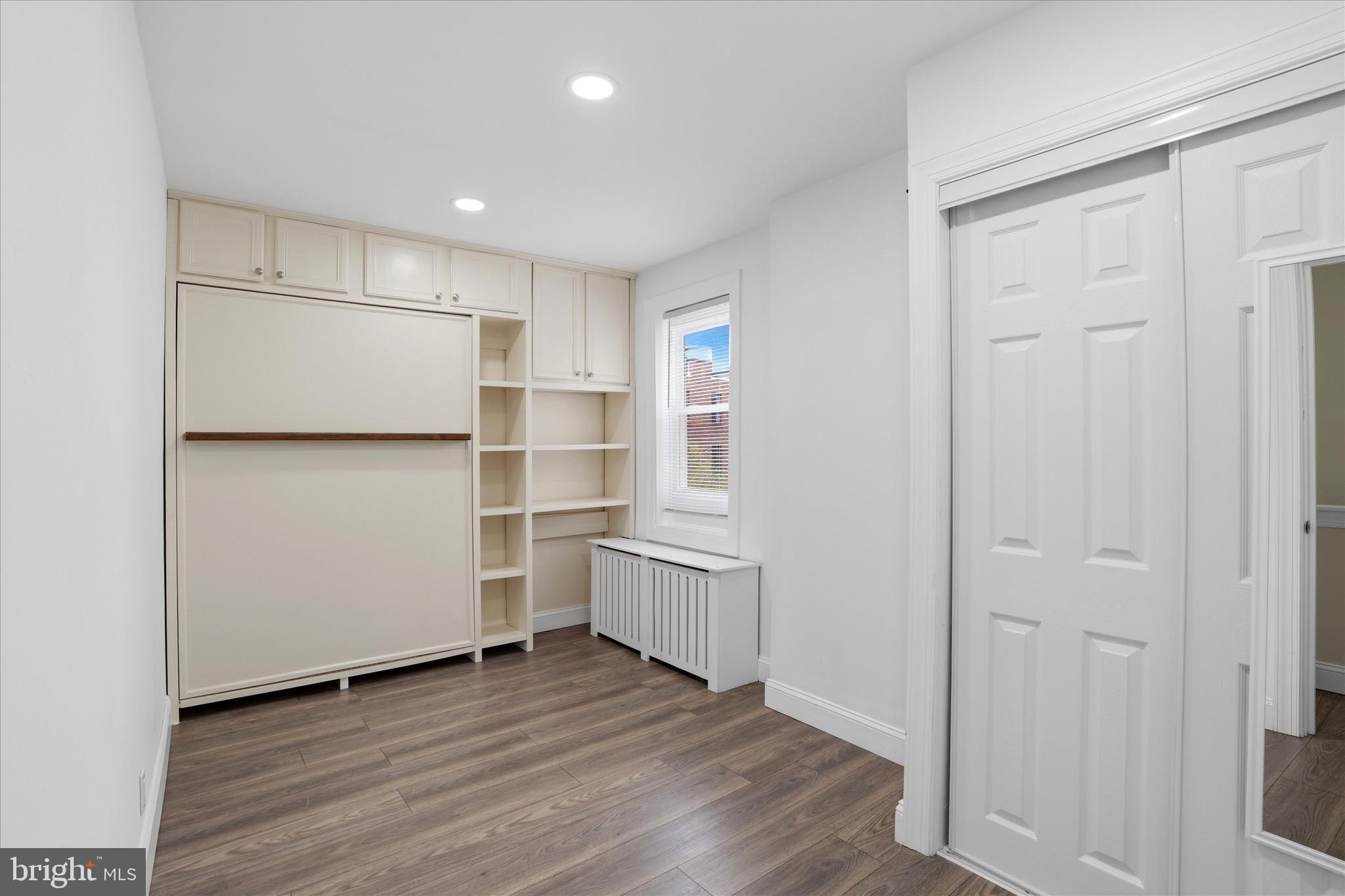 ROXBOROUGH - Residential