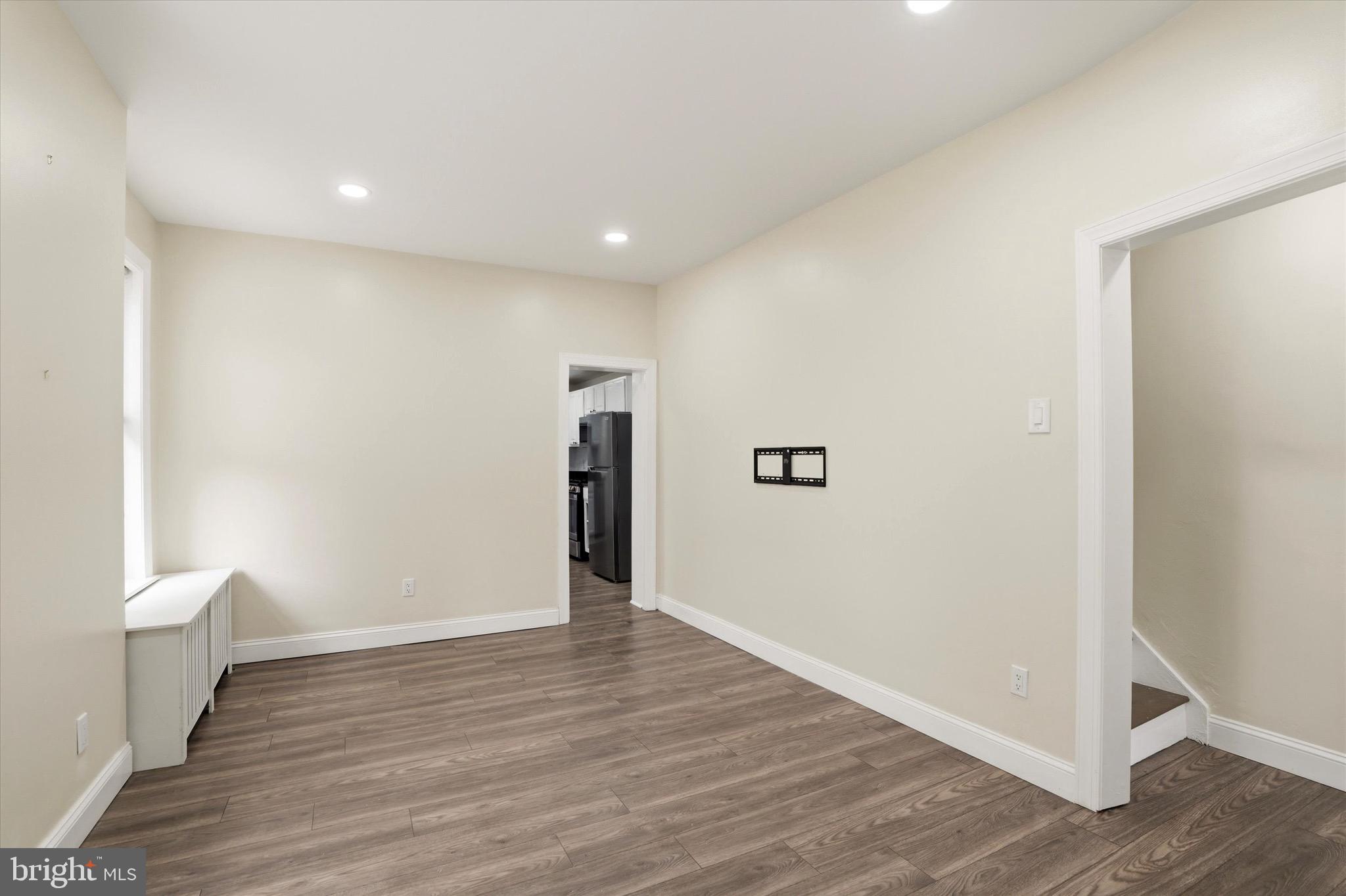 ROXBOROUGH - Residential