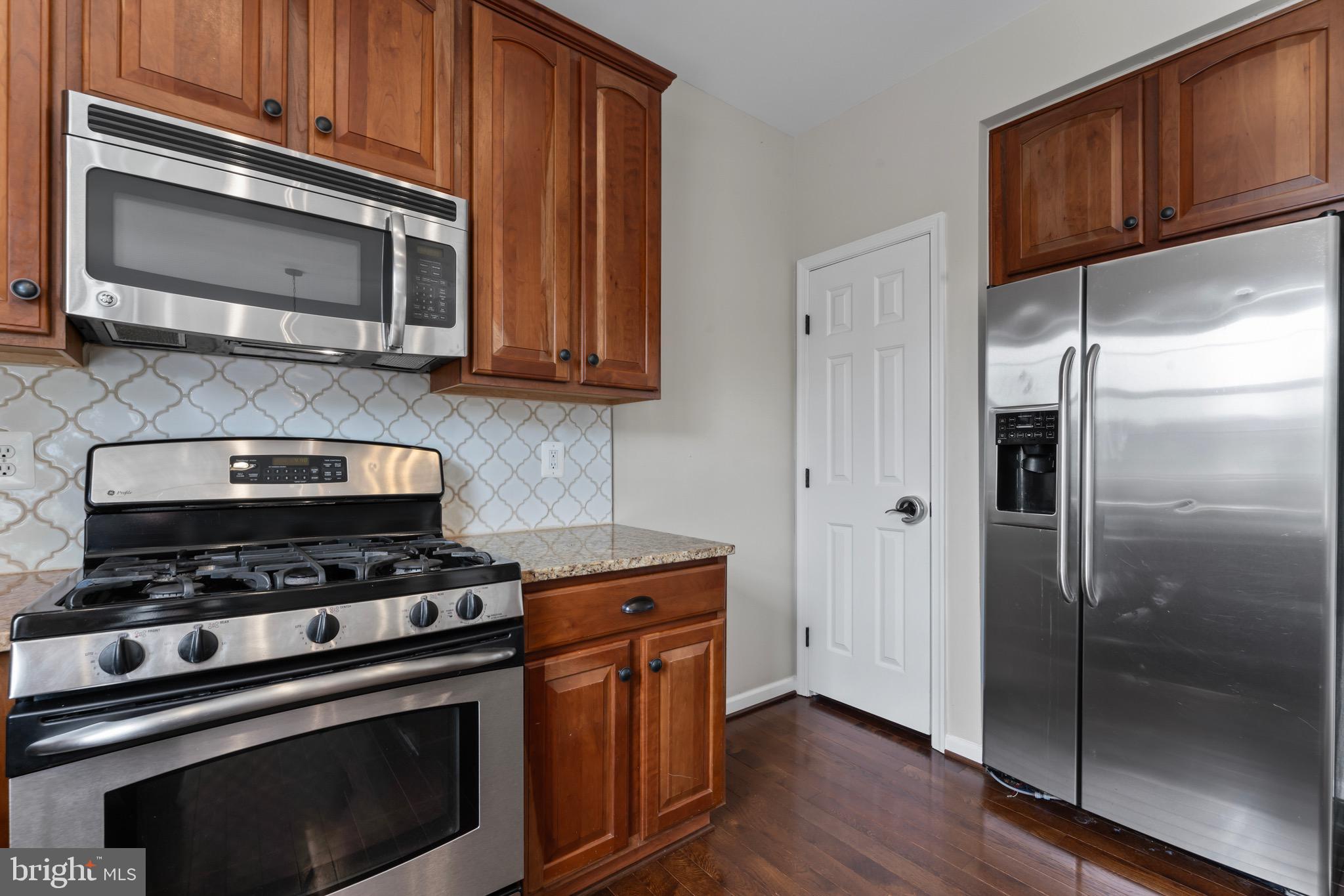 KINGSRIDGE ESTATES - Residential