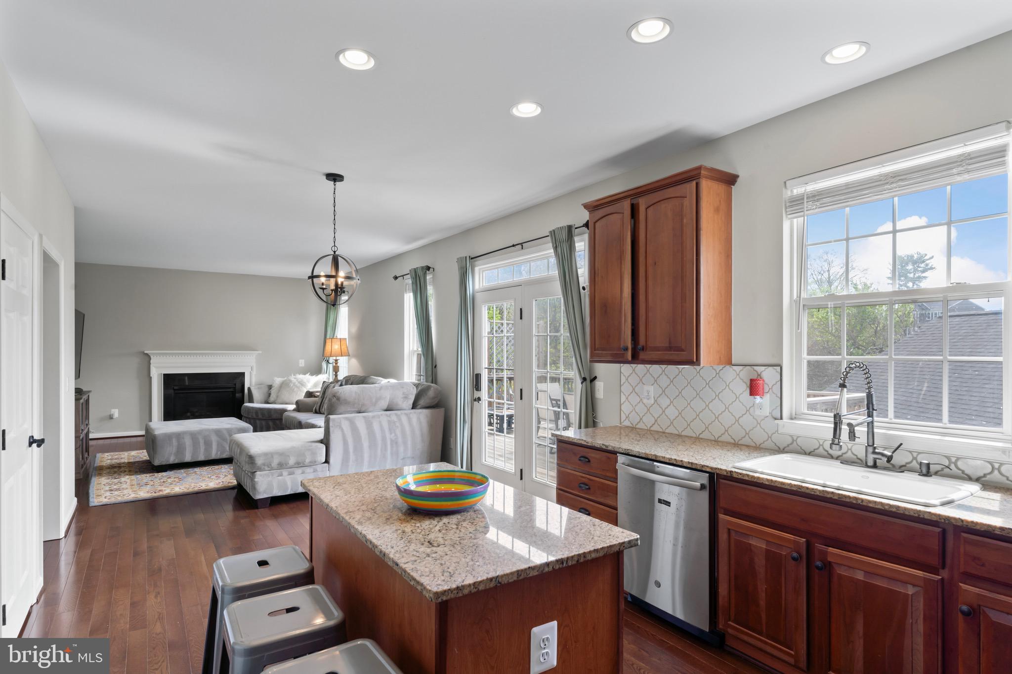 KINGSRIDGE ESTATES - Residential