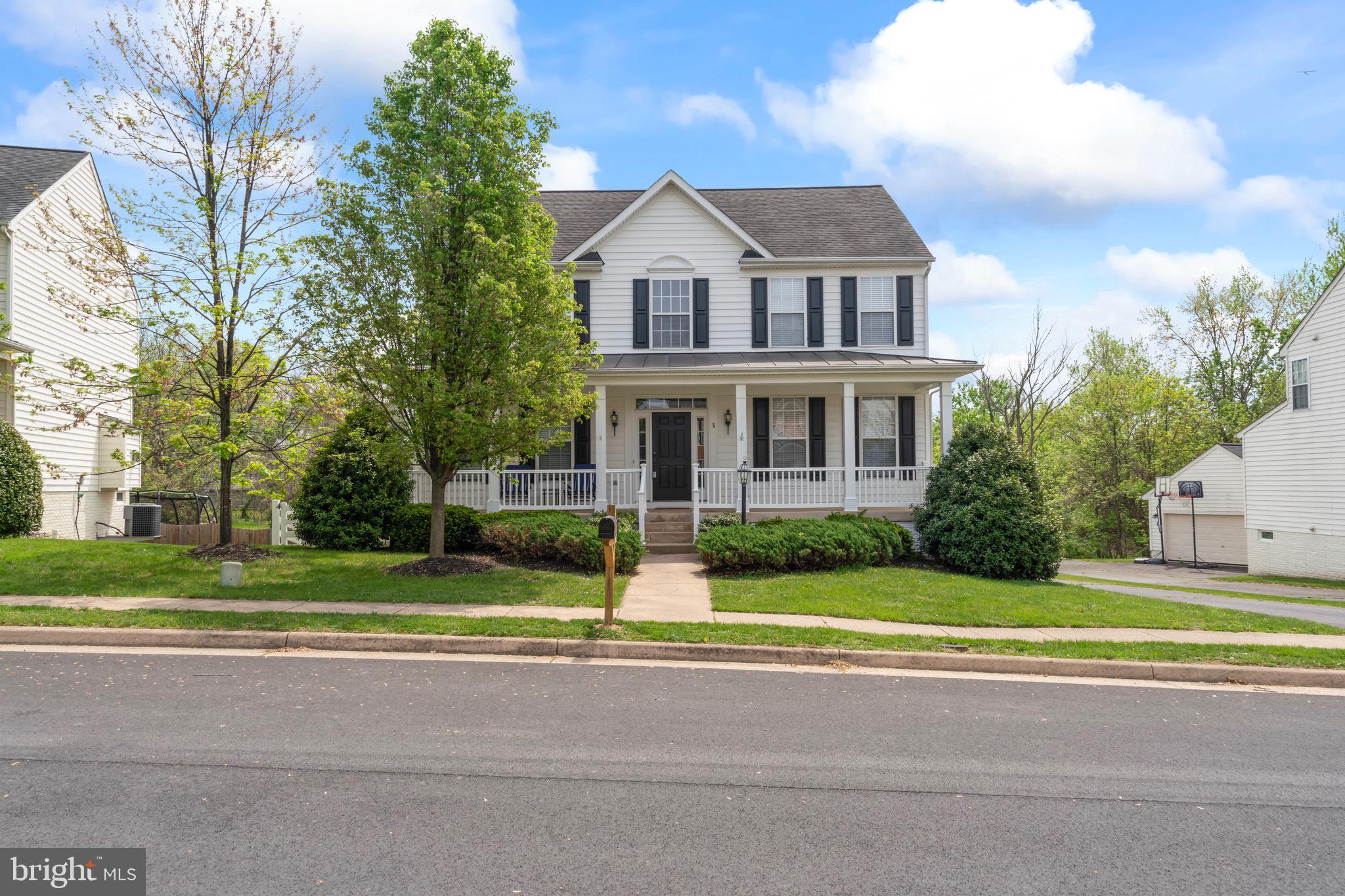 KINGSRIDGE ESTATES - Residential