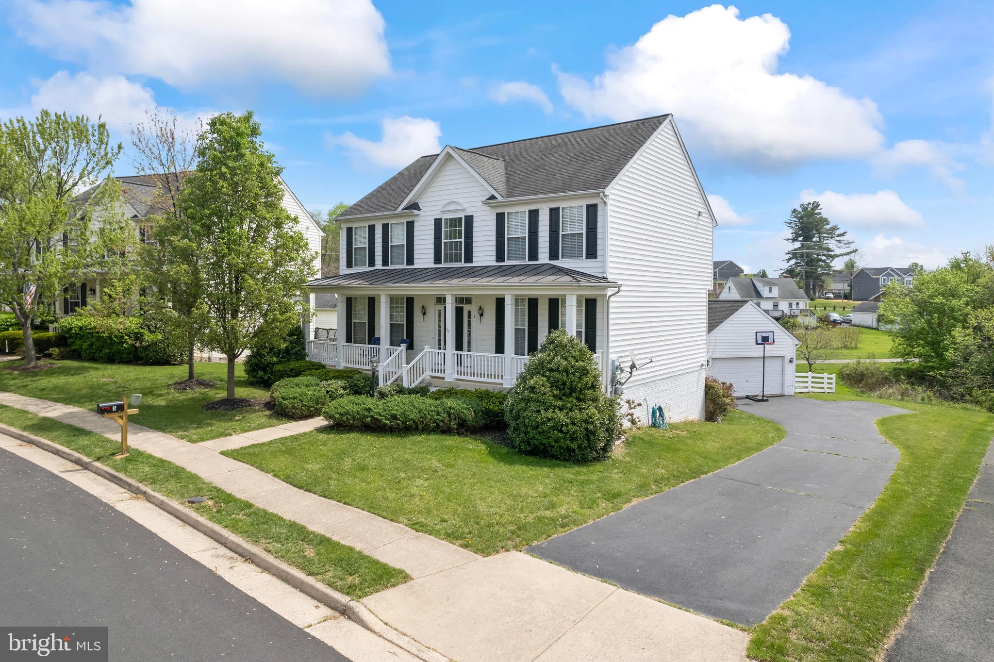 KINGSRIDGE ESTATES - Residential