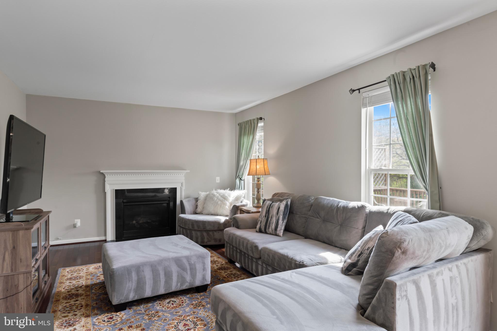 KINGSRIDGE ESTATES - Residential