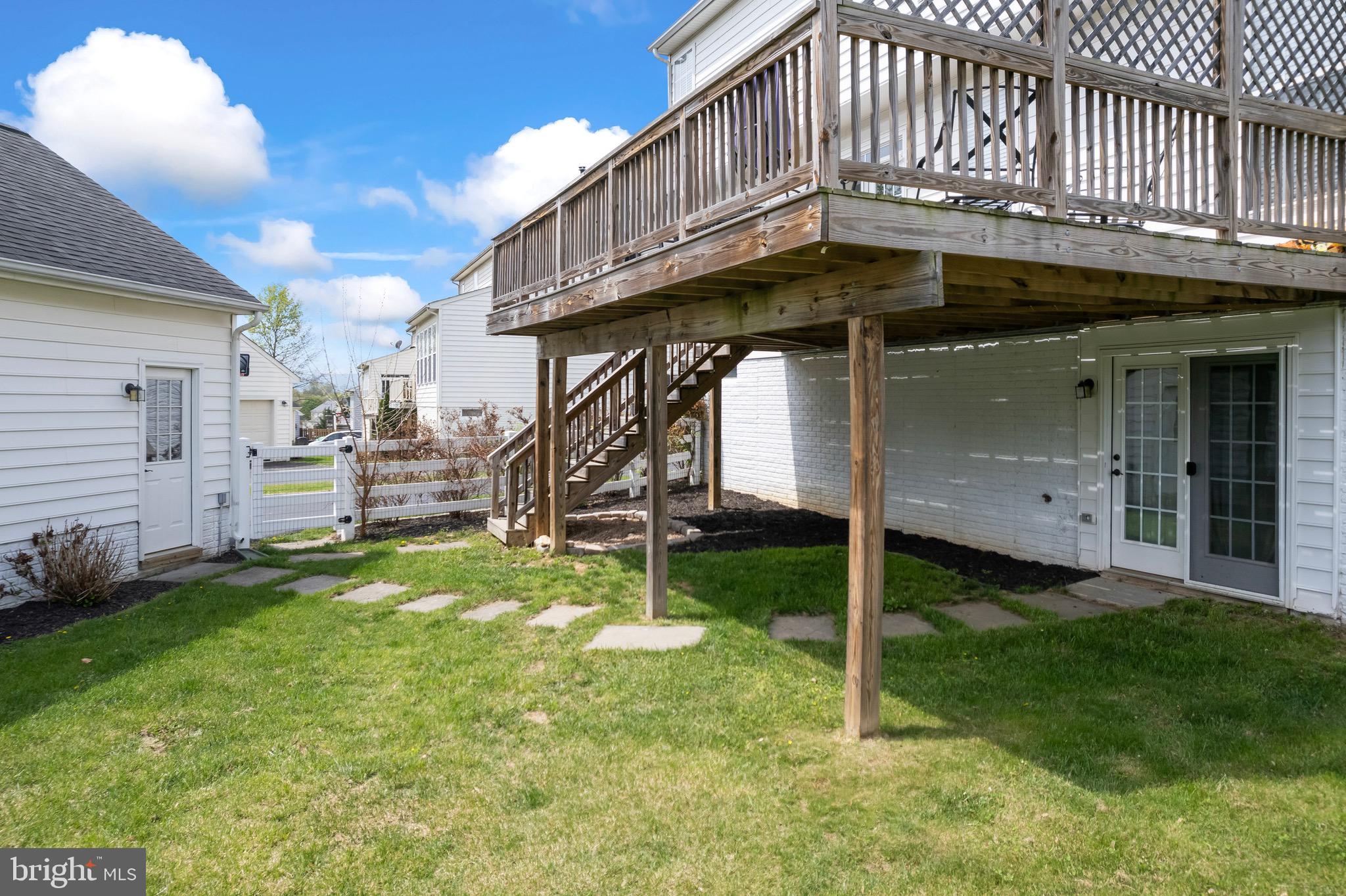 KINGSRIDGE ESTATES - Residential