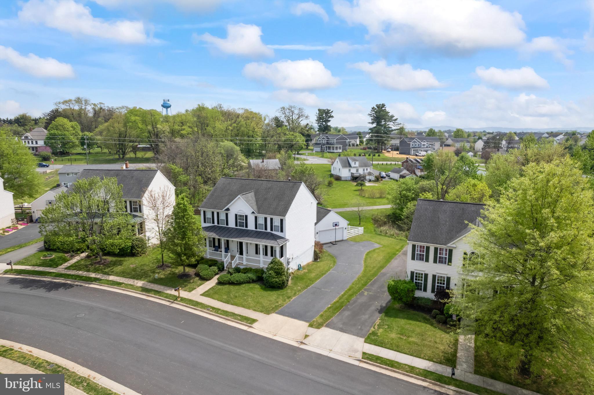 KINGSRIDGE ESTATES - Residential