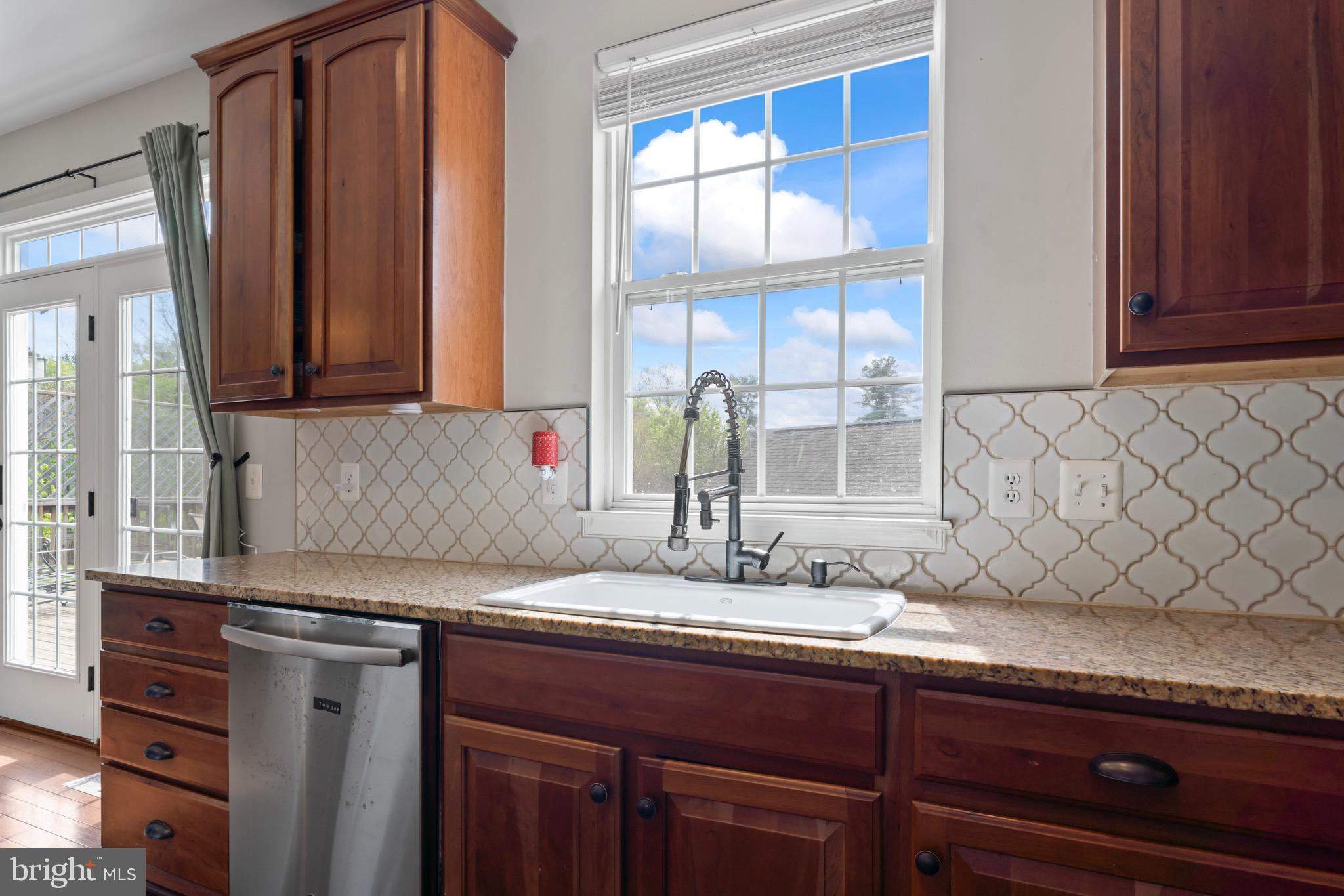 KINGSRIDGE ESTATES - Residential