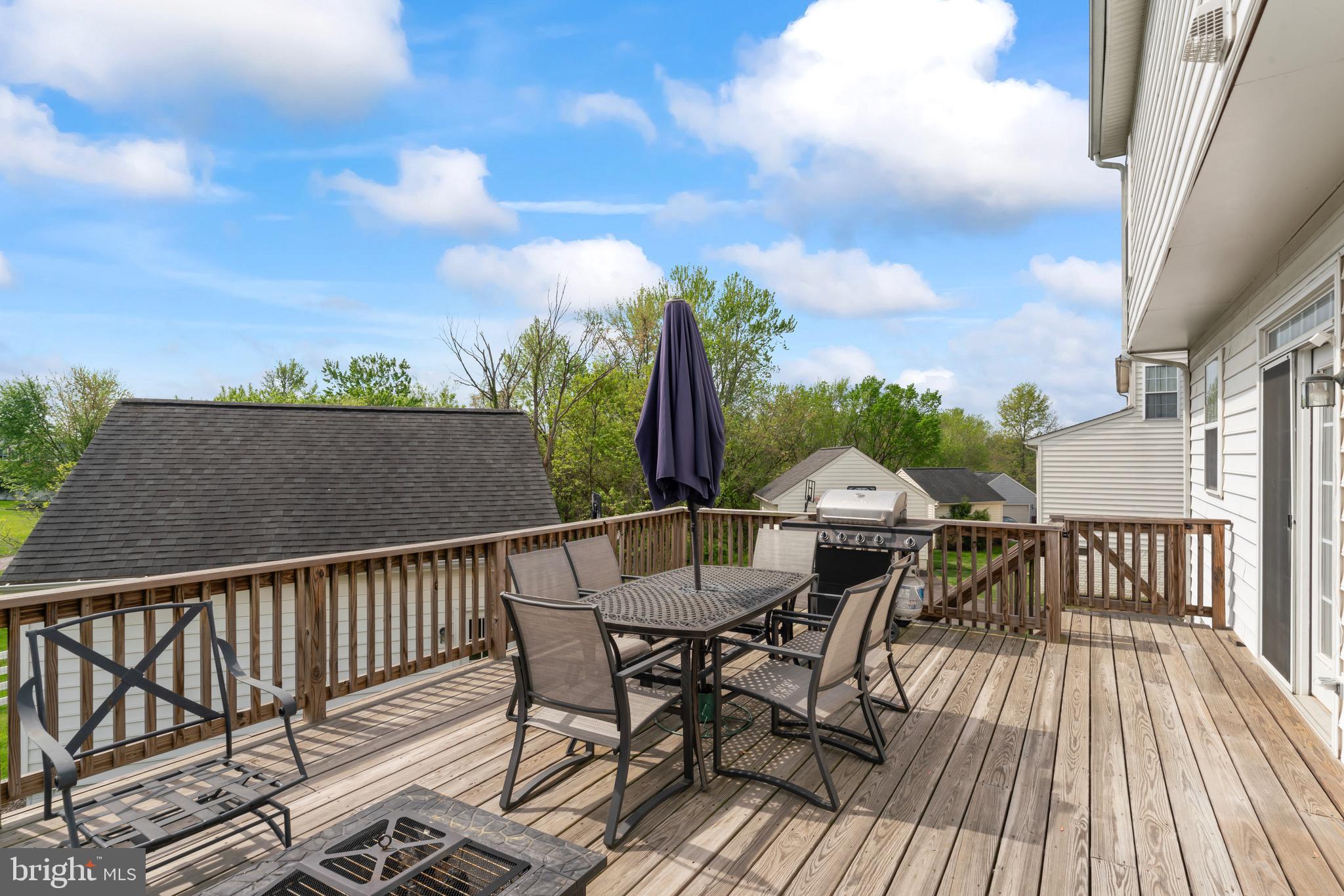 KINGSRIDGE ESTATES - Residential