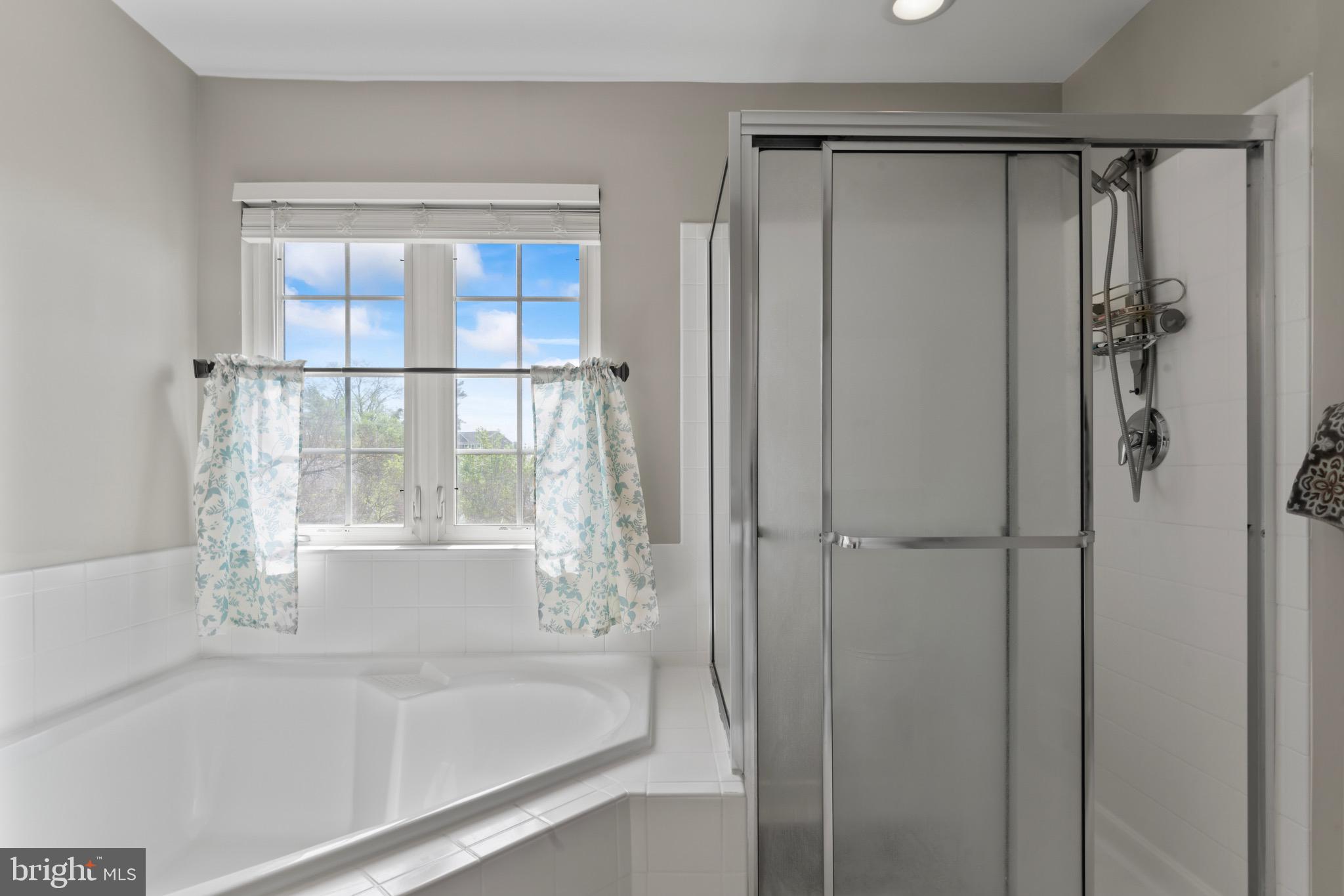 KINGSRIDGE ESTATES - Residential