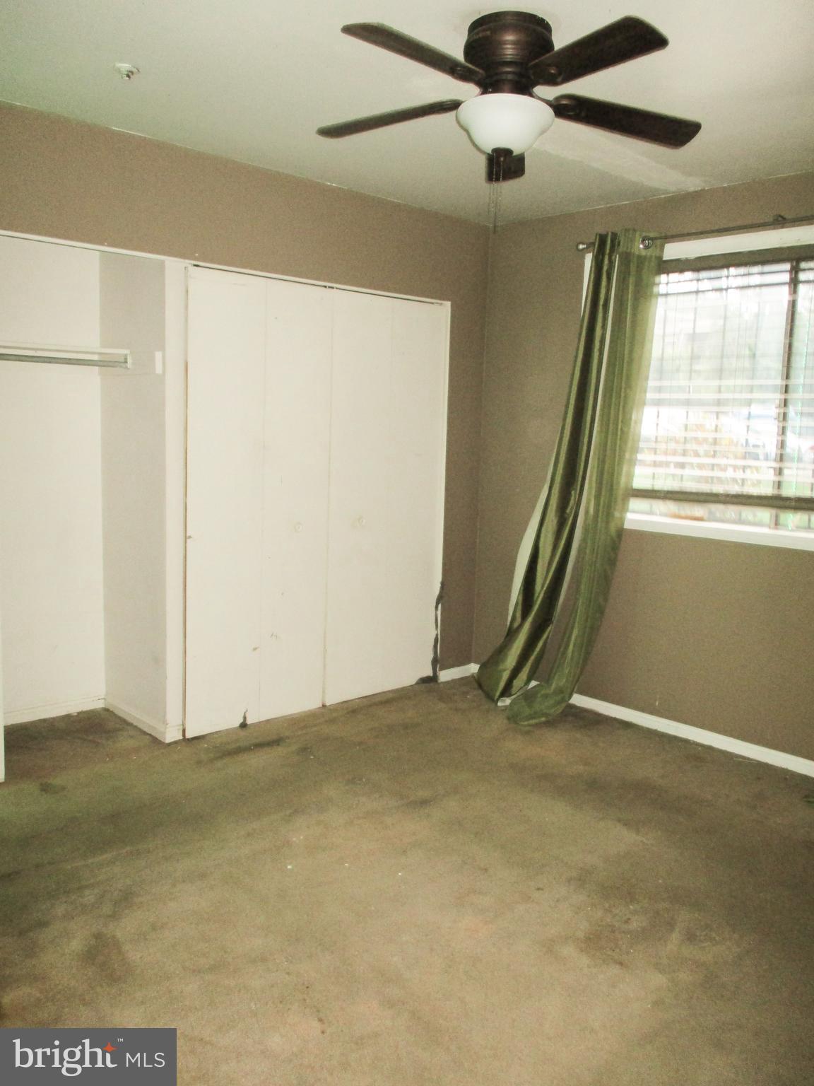 HUNTCREST CONDOMINIUM - Residential