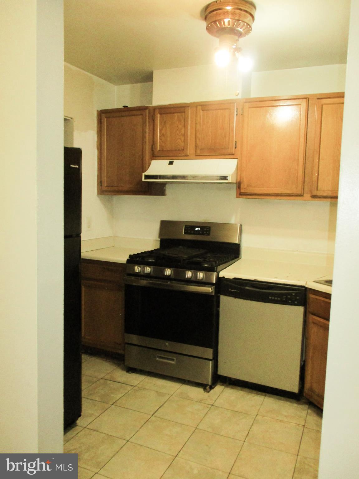 HUNTCREST CONDOMINIUM - Residential