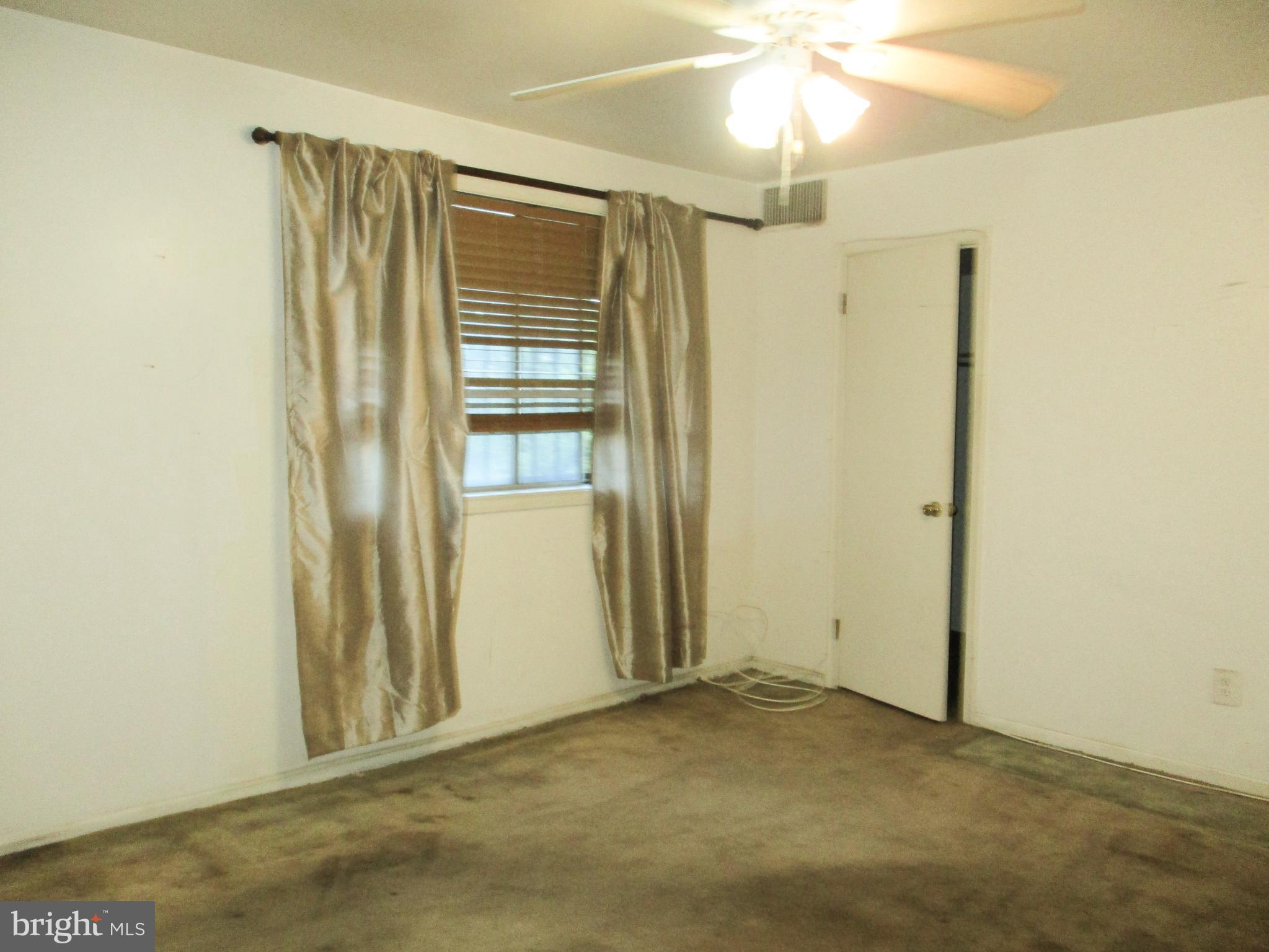 HUNTCREST CONDOMINIUM - Residential