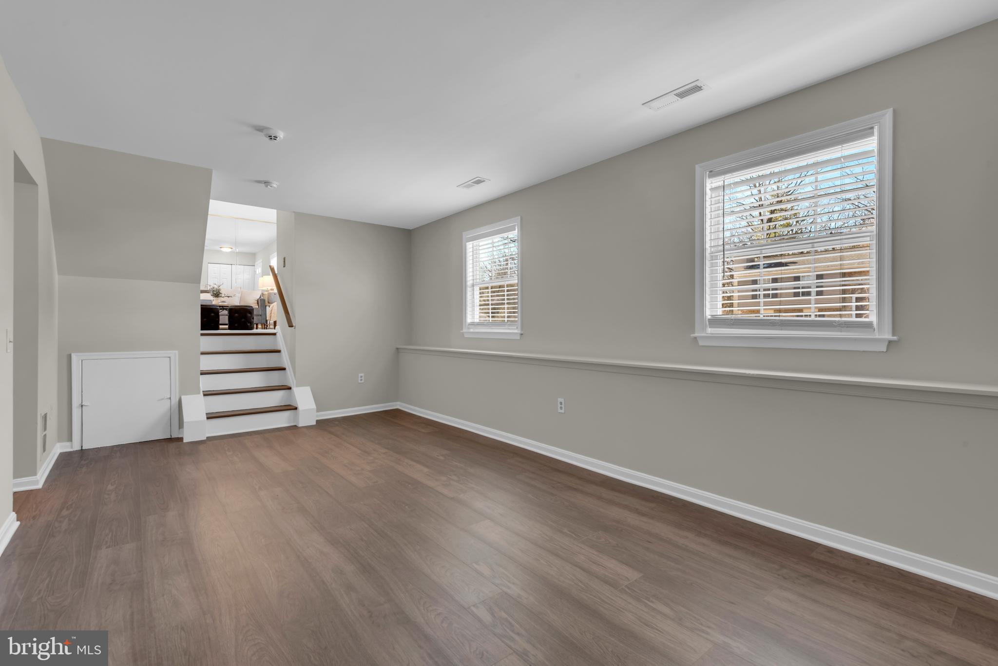 WHITE OAK VILLAGE SUB - Residential