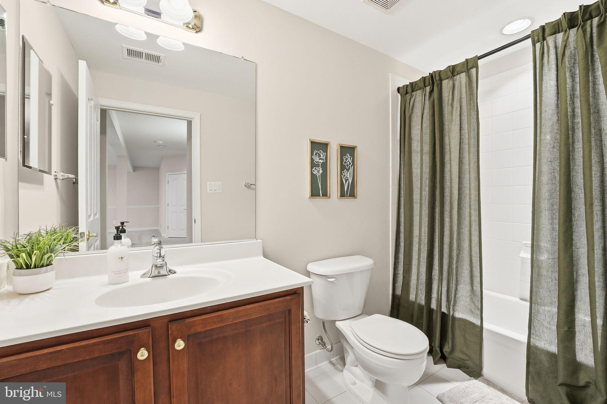 HERITAGE HUNT - Residential