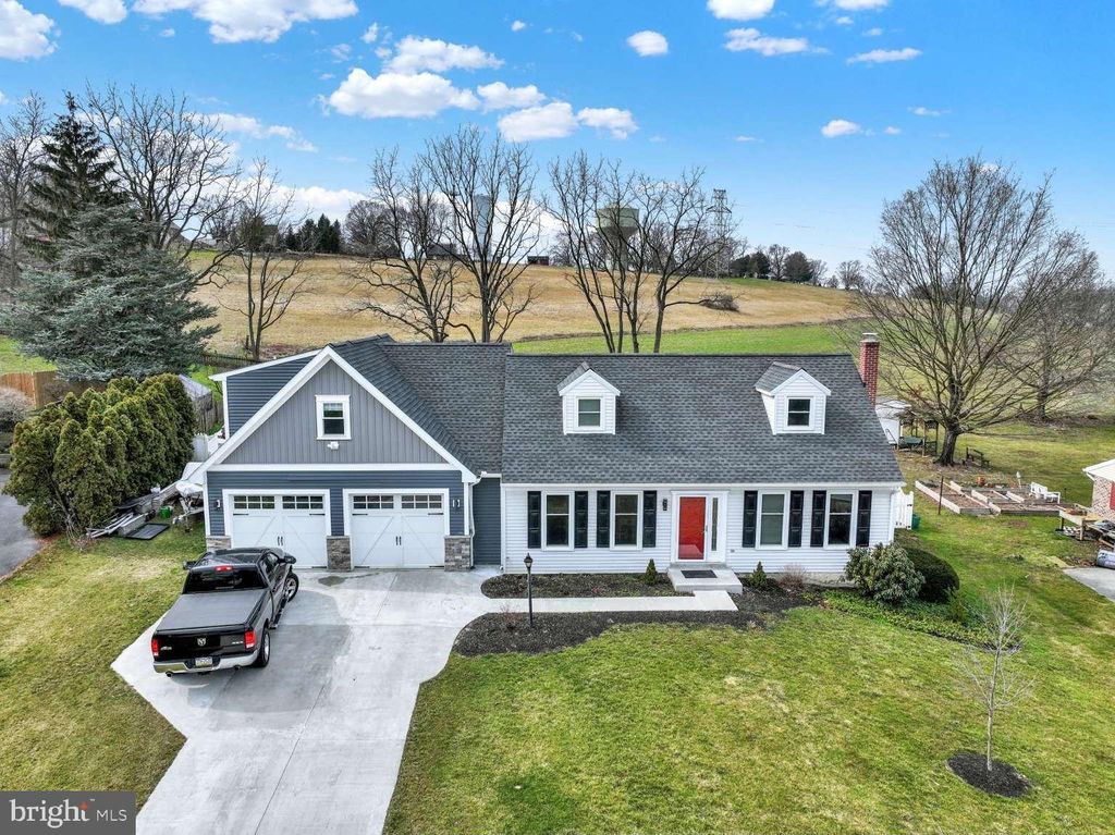 Photo of 169 Brian Drive, Ephrata, PA 17522 (MLS # PALA2048038)