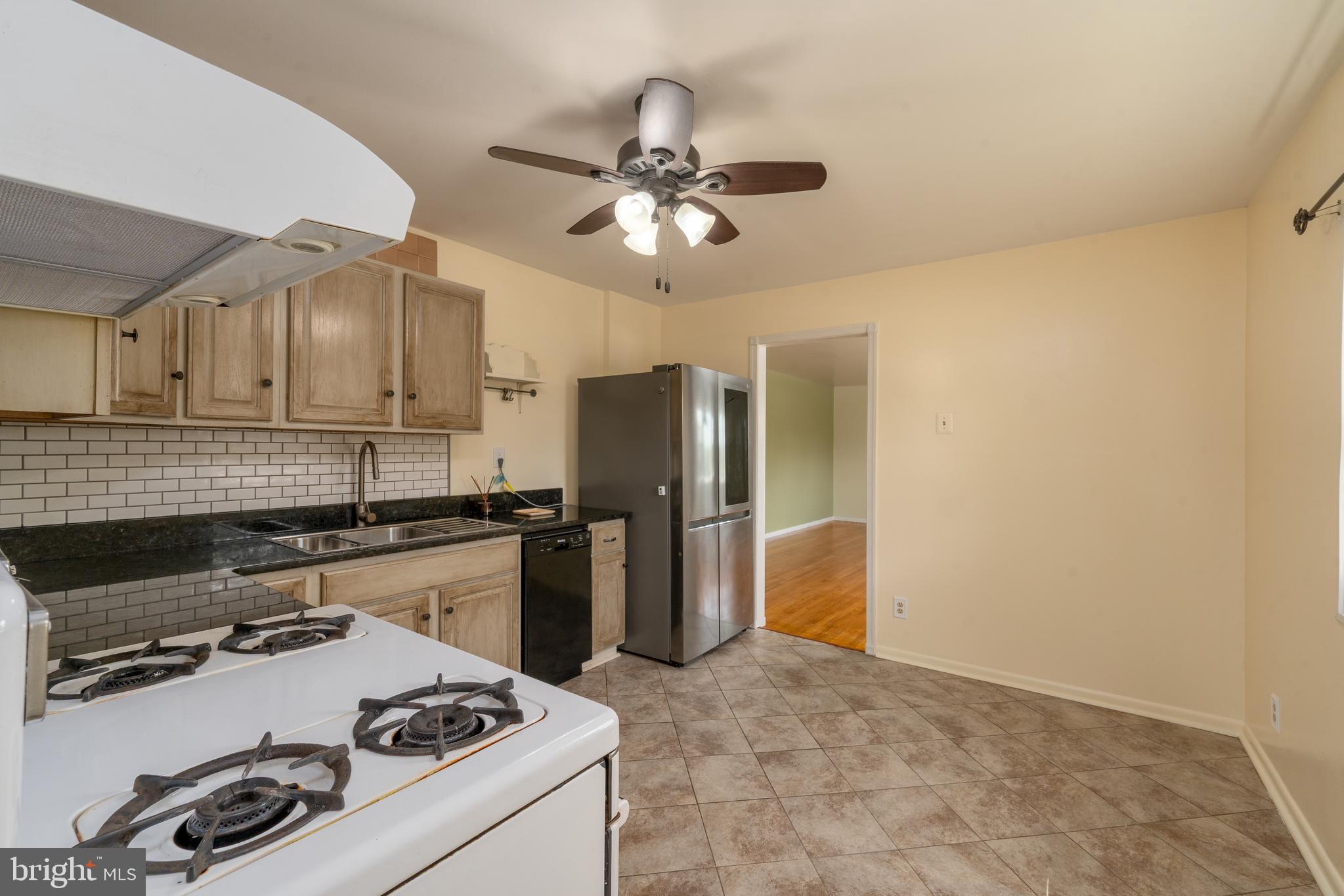 ACADEMY ACRES - Residential