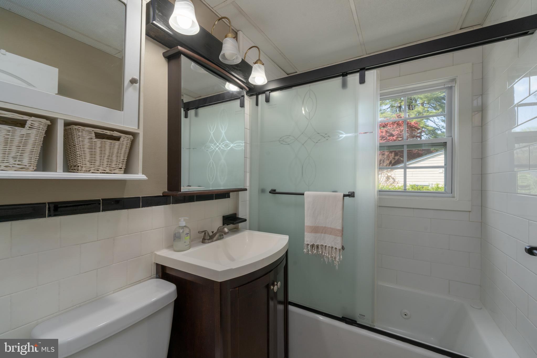 ACADEMY ACRES - Residential