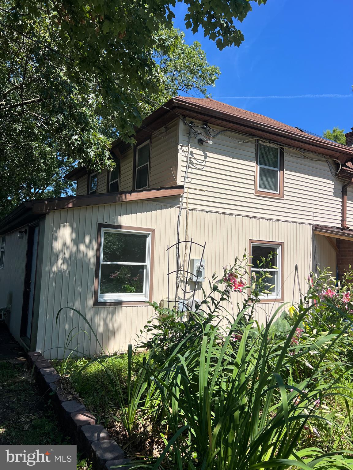 DEALE - Residential Lease