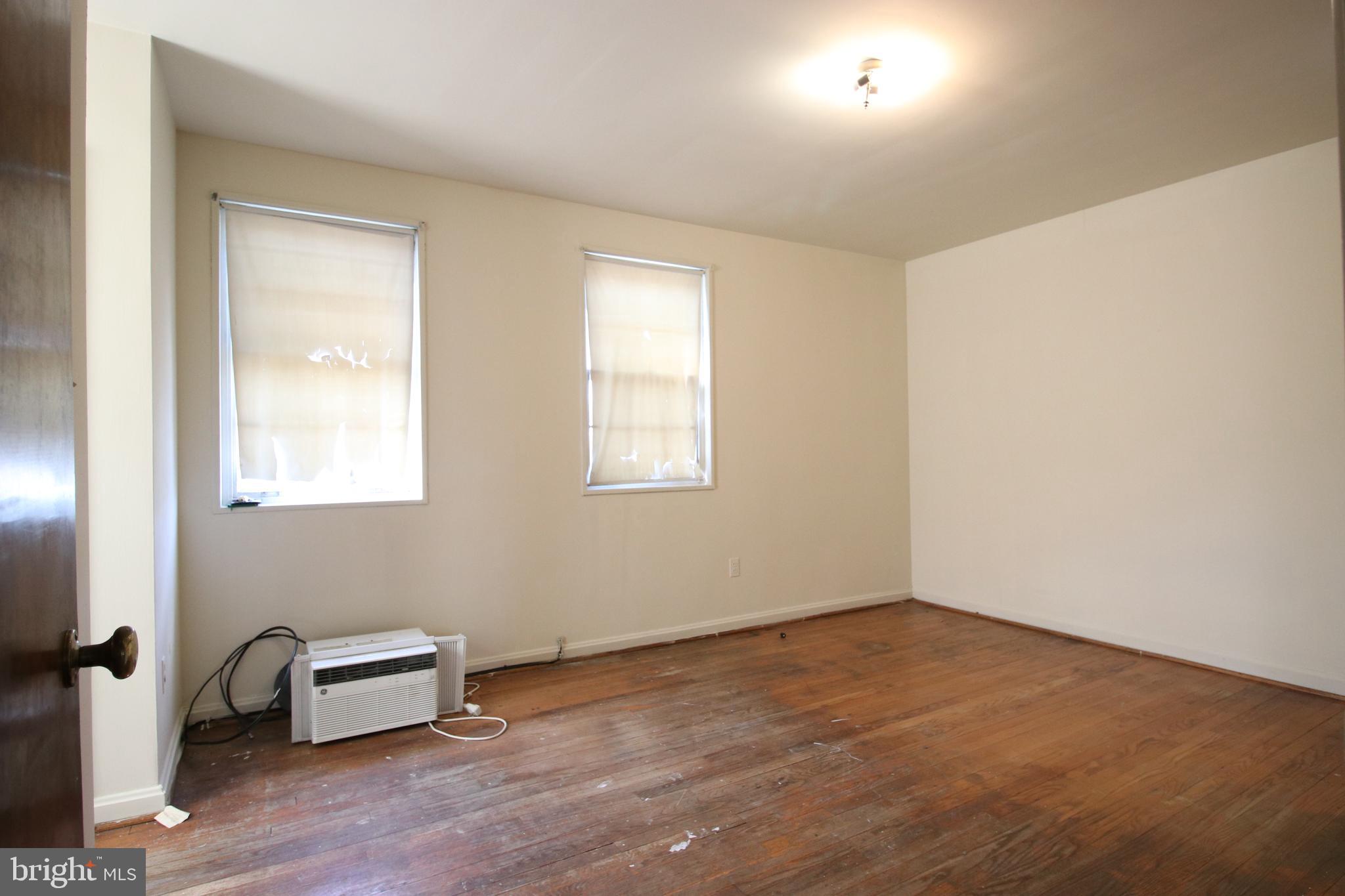 TEMPLE HILLS - Residential