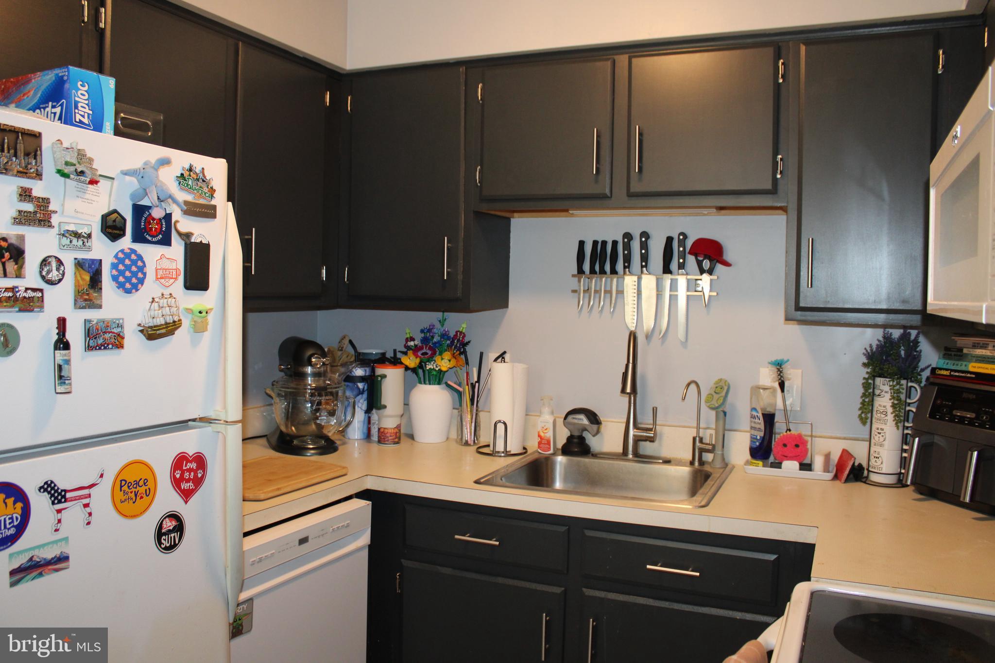 PARKSIDE TOWNHOMES - Residential